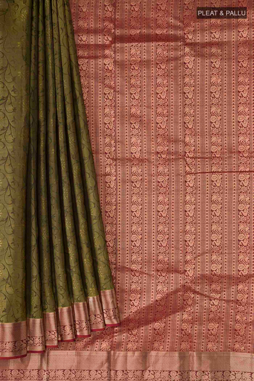 pleats pallu
