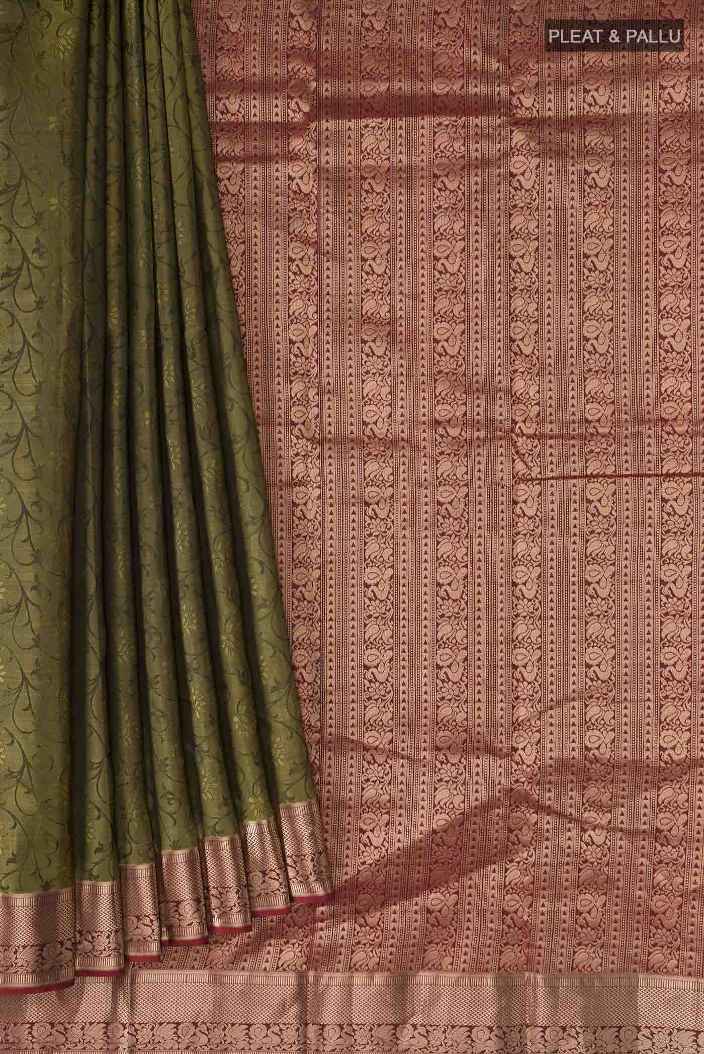 pleats pallu