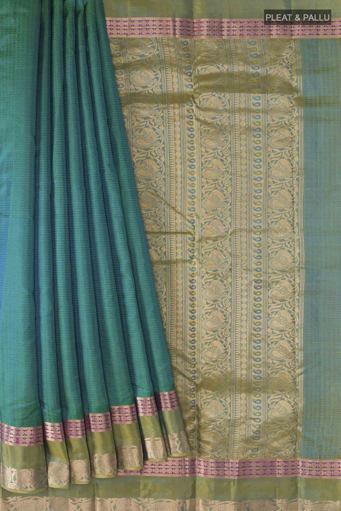 pleats pallu