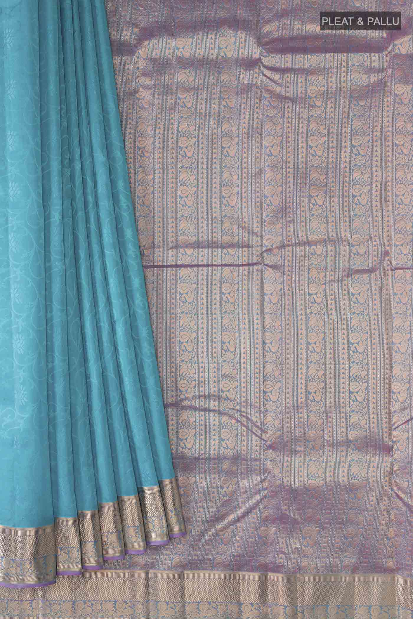 pleats pallu