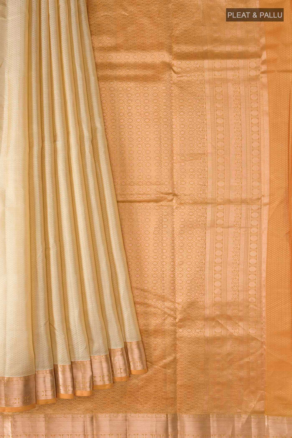 pleats pallu