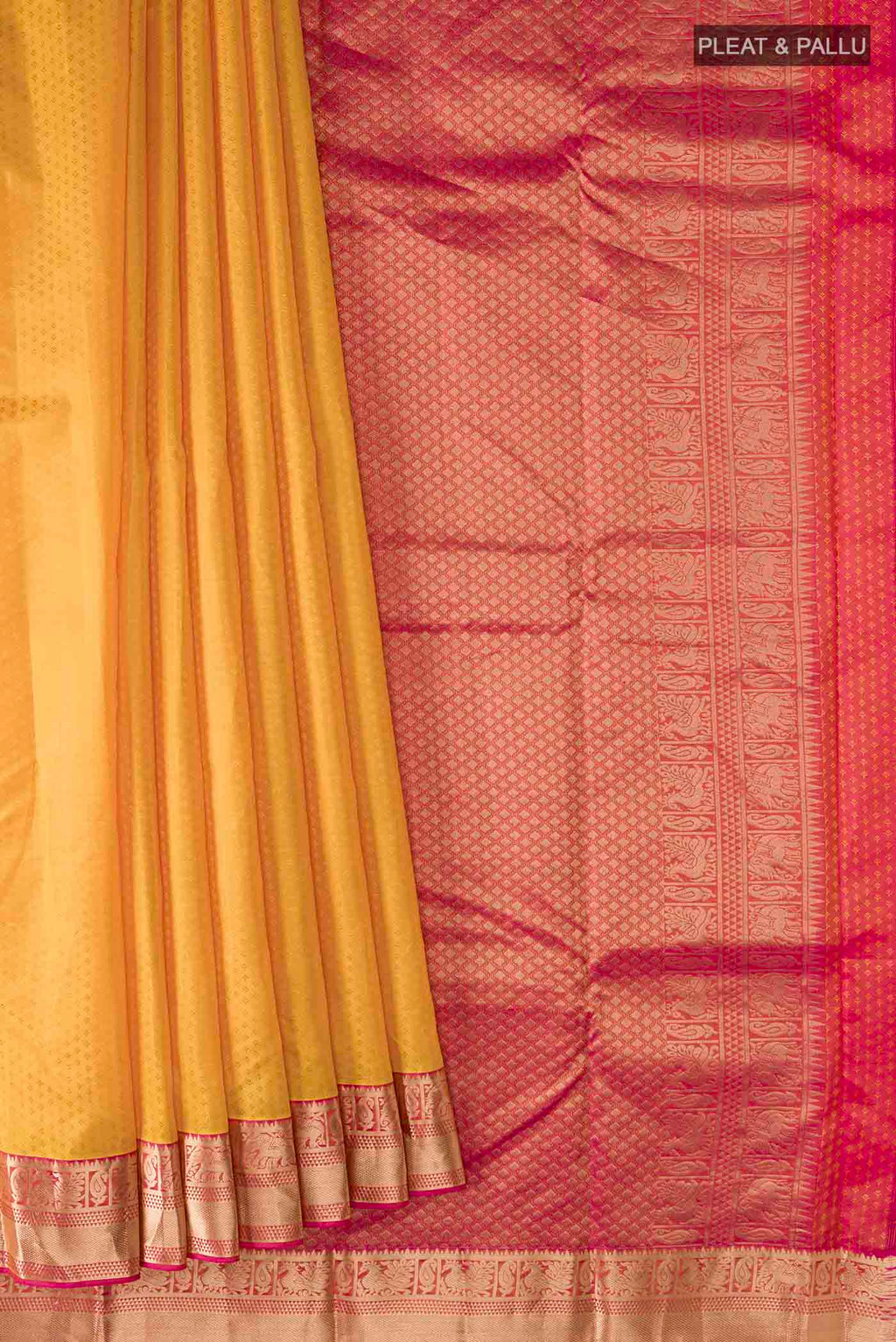 pleats pallu
