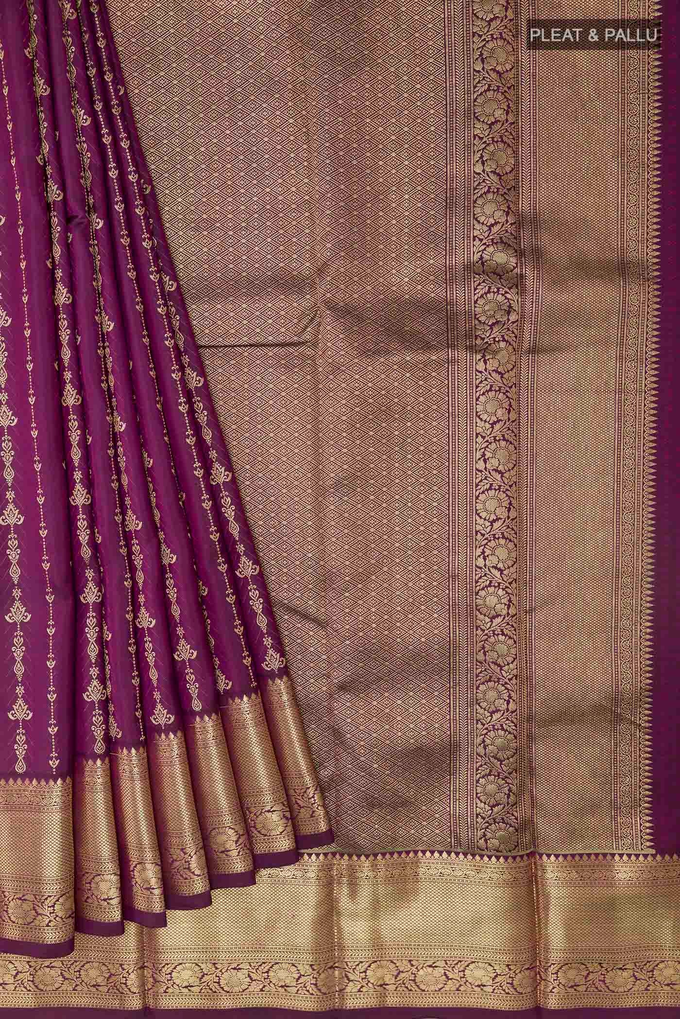 pleats pallu