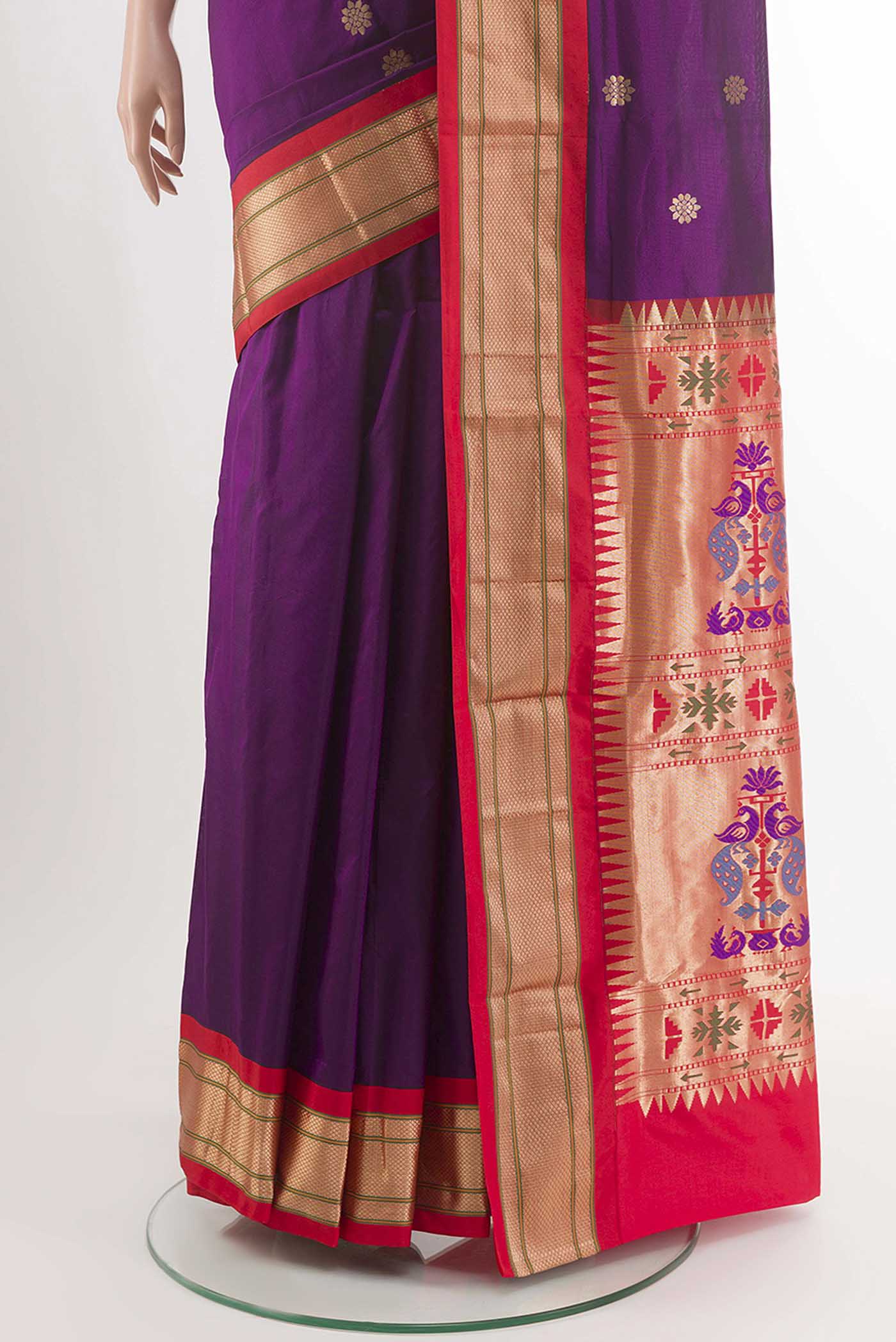pleats pallu