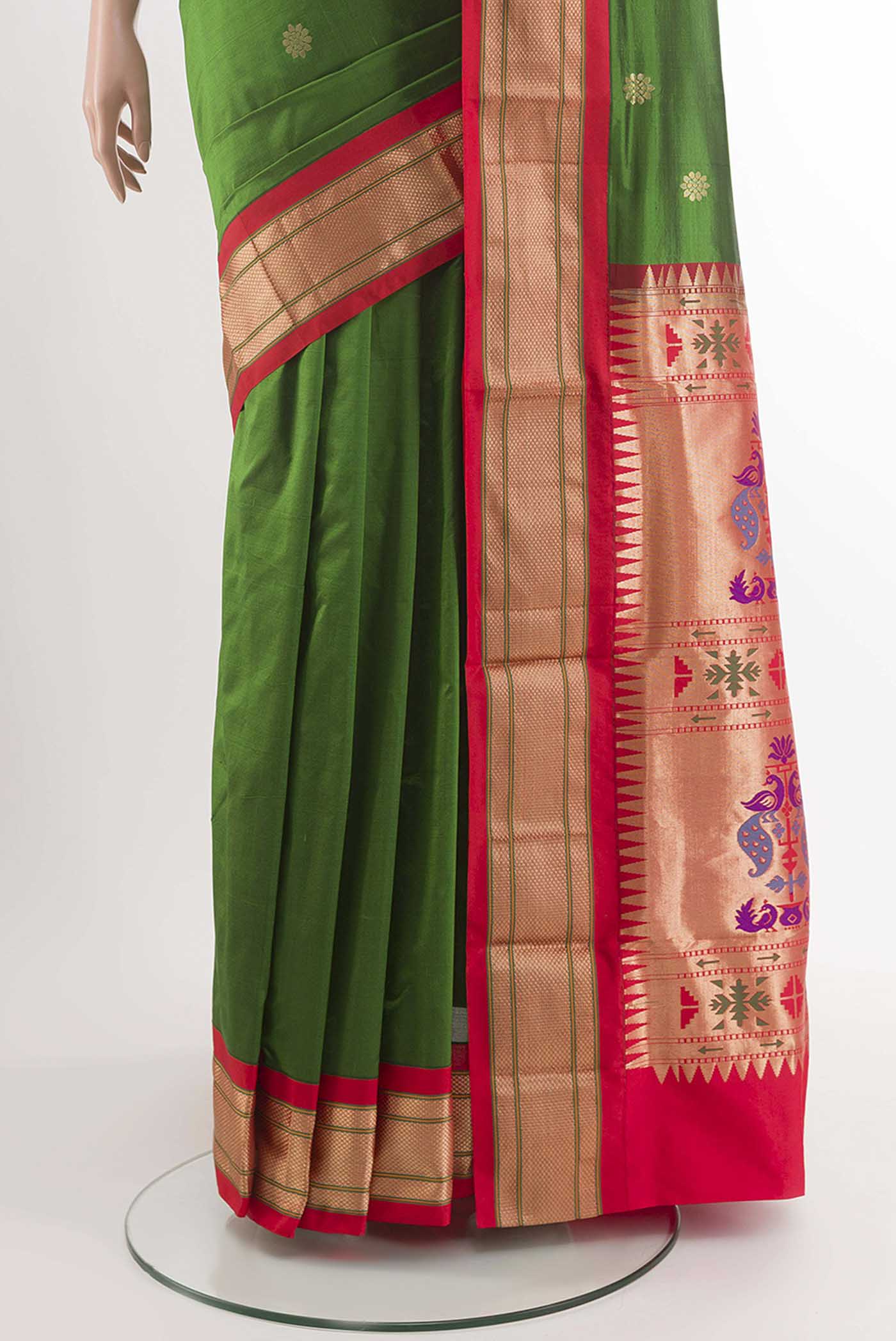 pleats pallu