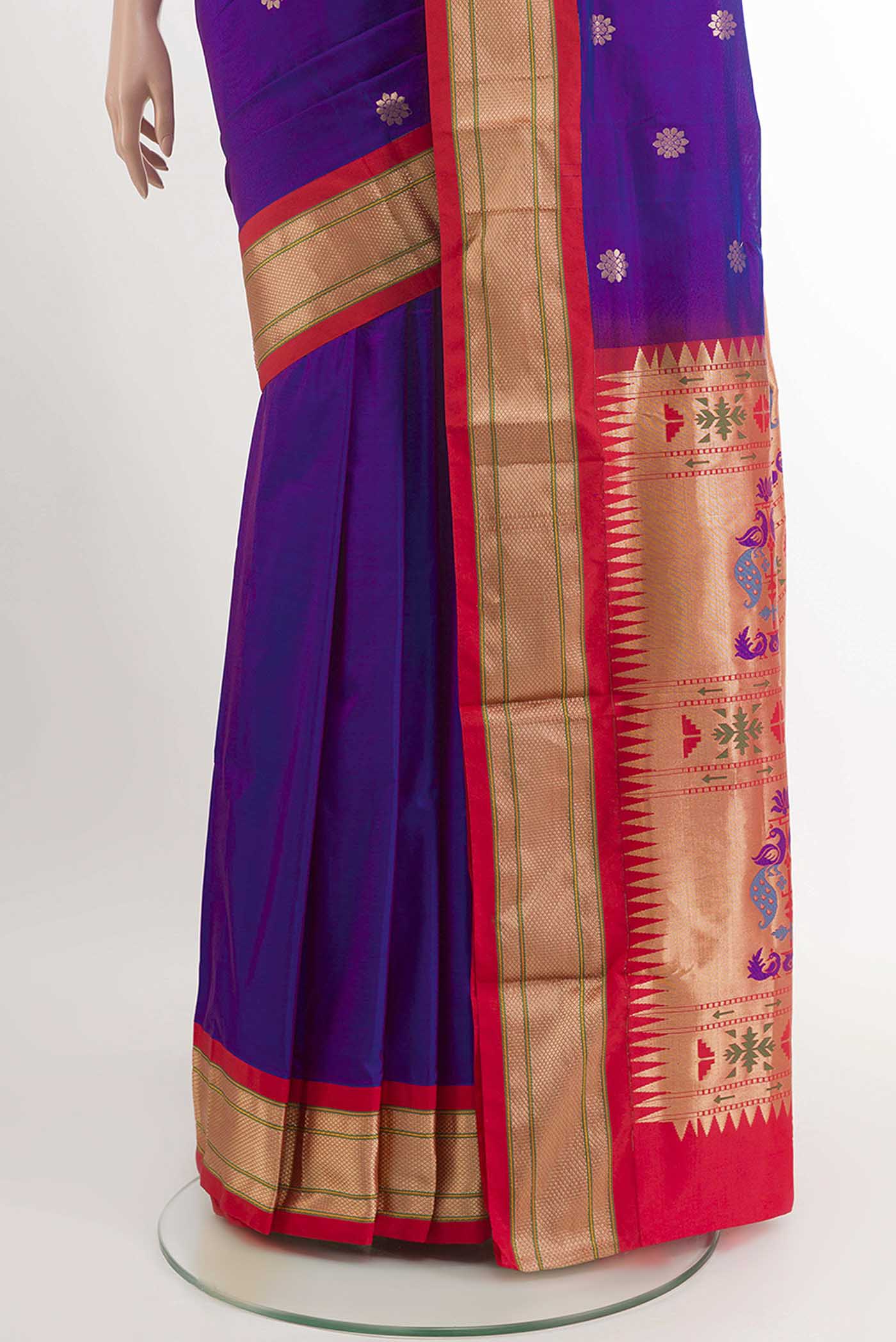 pleats pallu