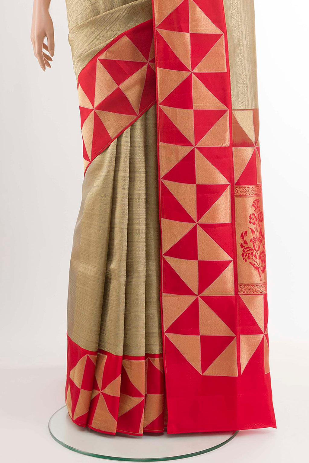 pleats pallu