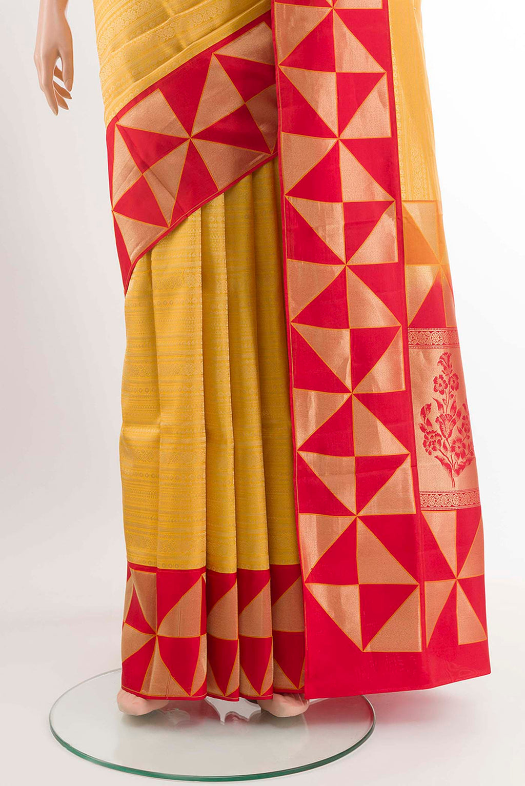 pleats pallu