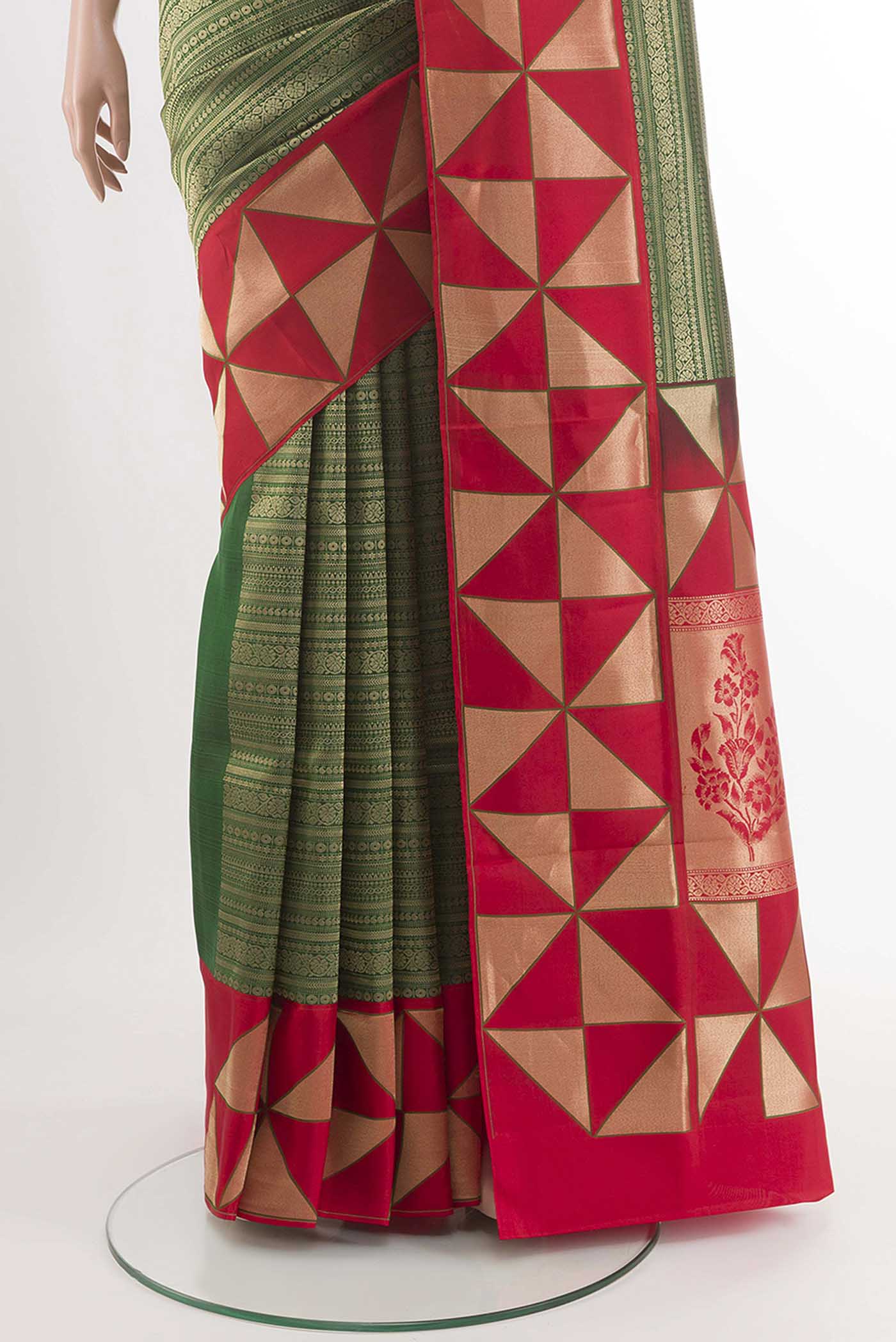 pleats pallu