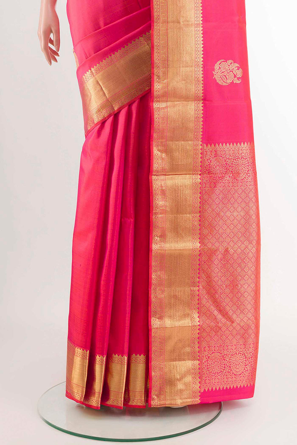 pleats pallu