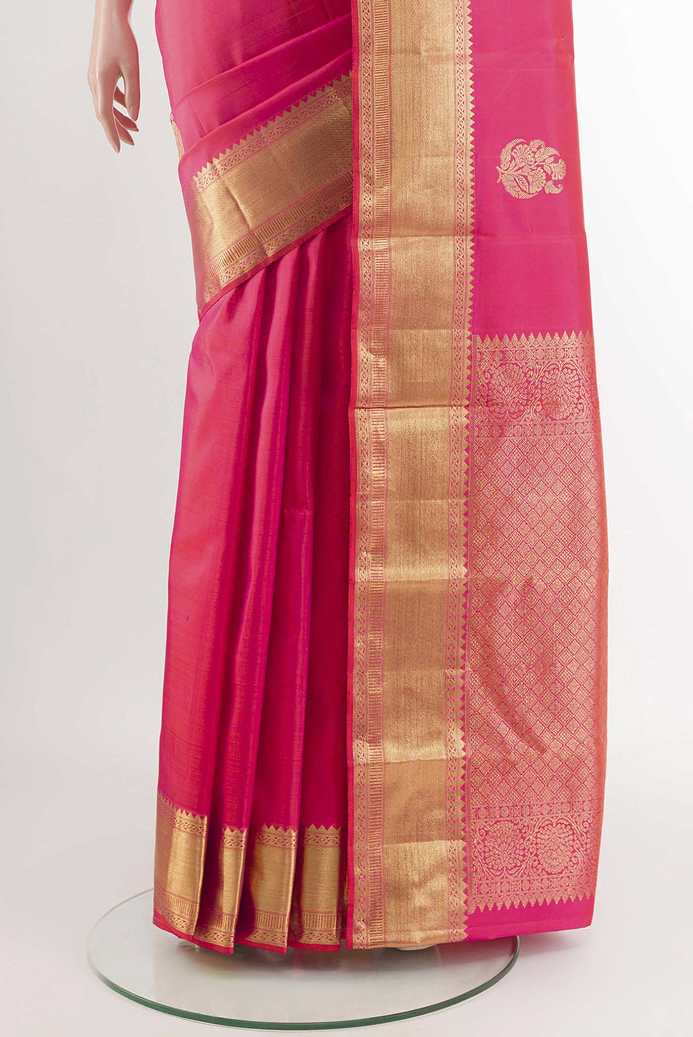 pleats pallu