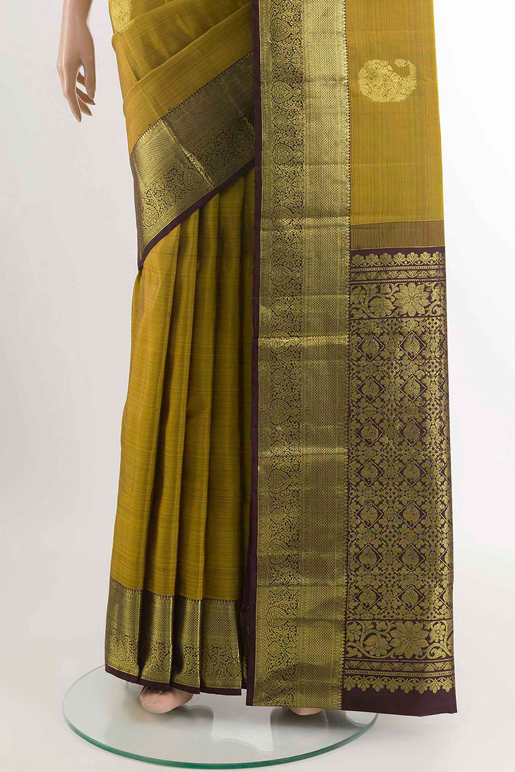 pleats pallu