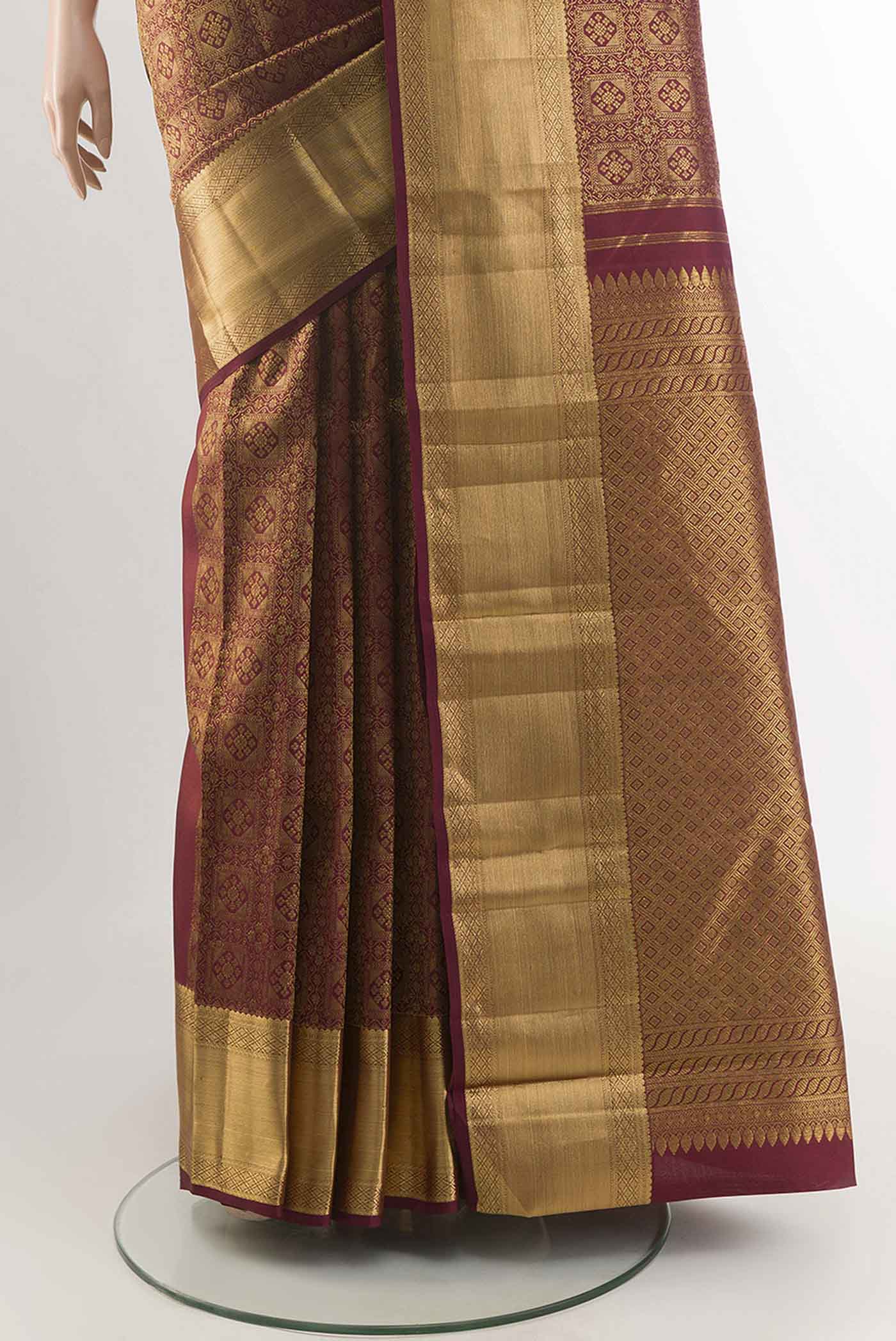 pleats pallu