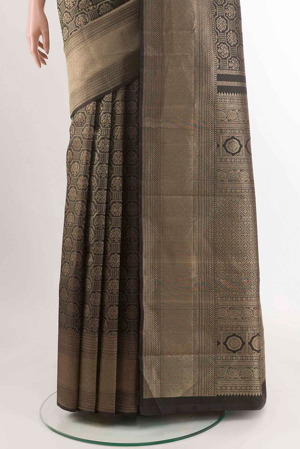 pleats pallu