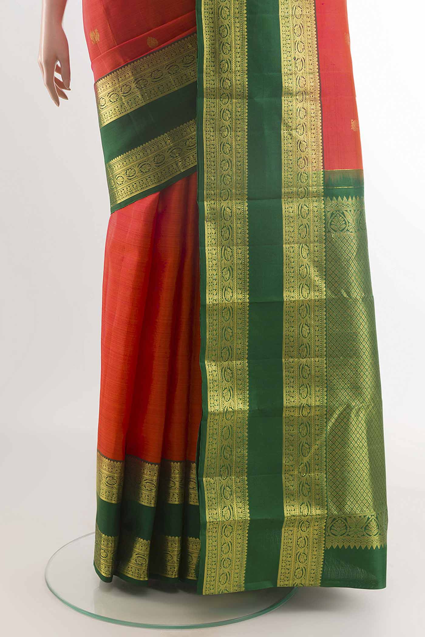pleats pallu
