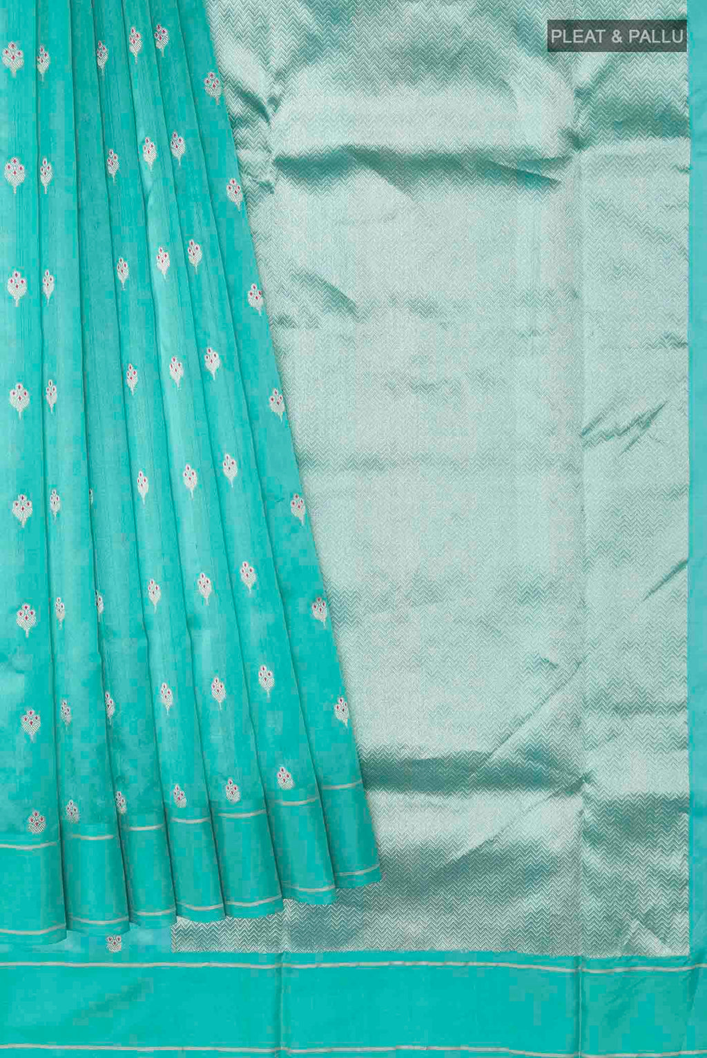 pleats pallu