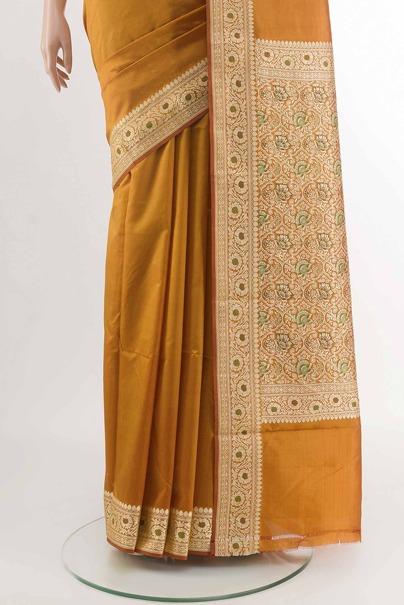 pleats pallu