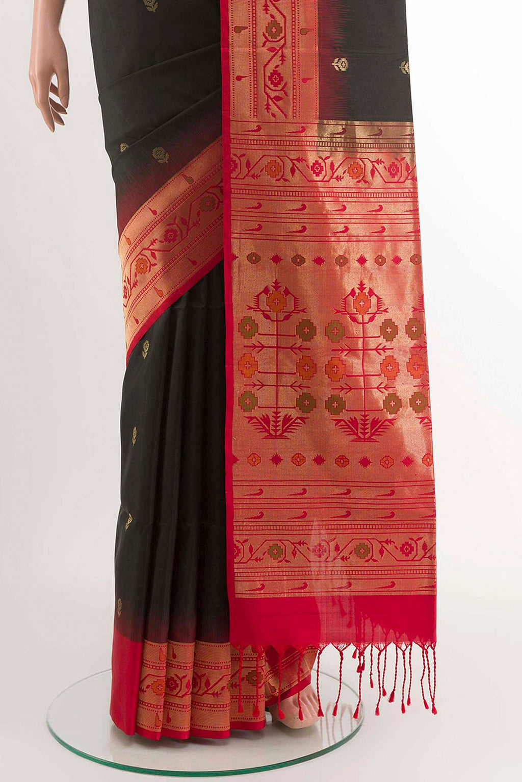 pleats pallu