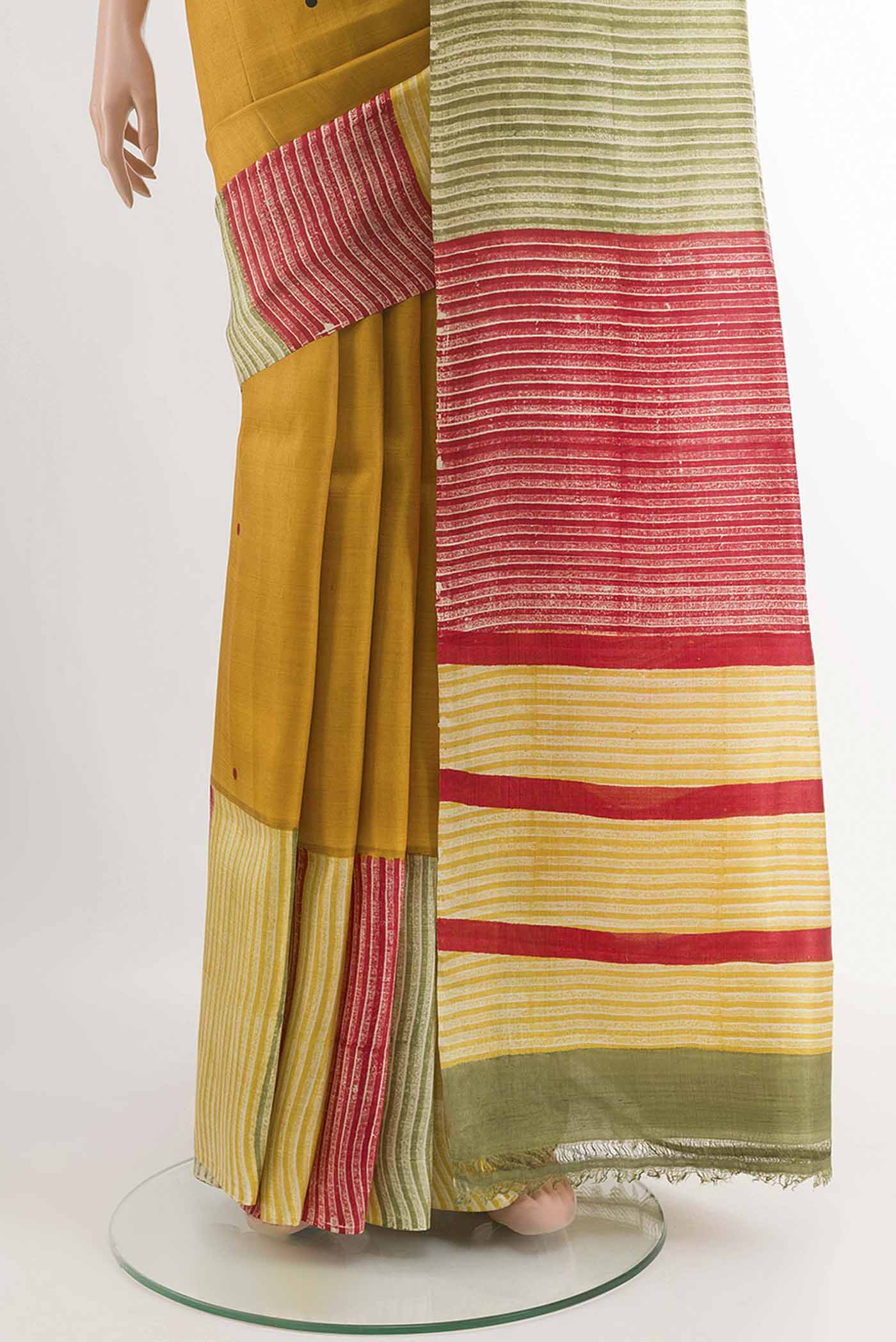 pleats pallu