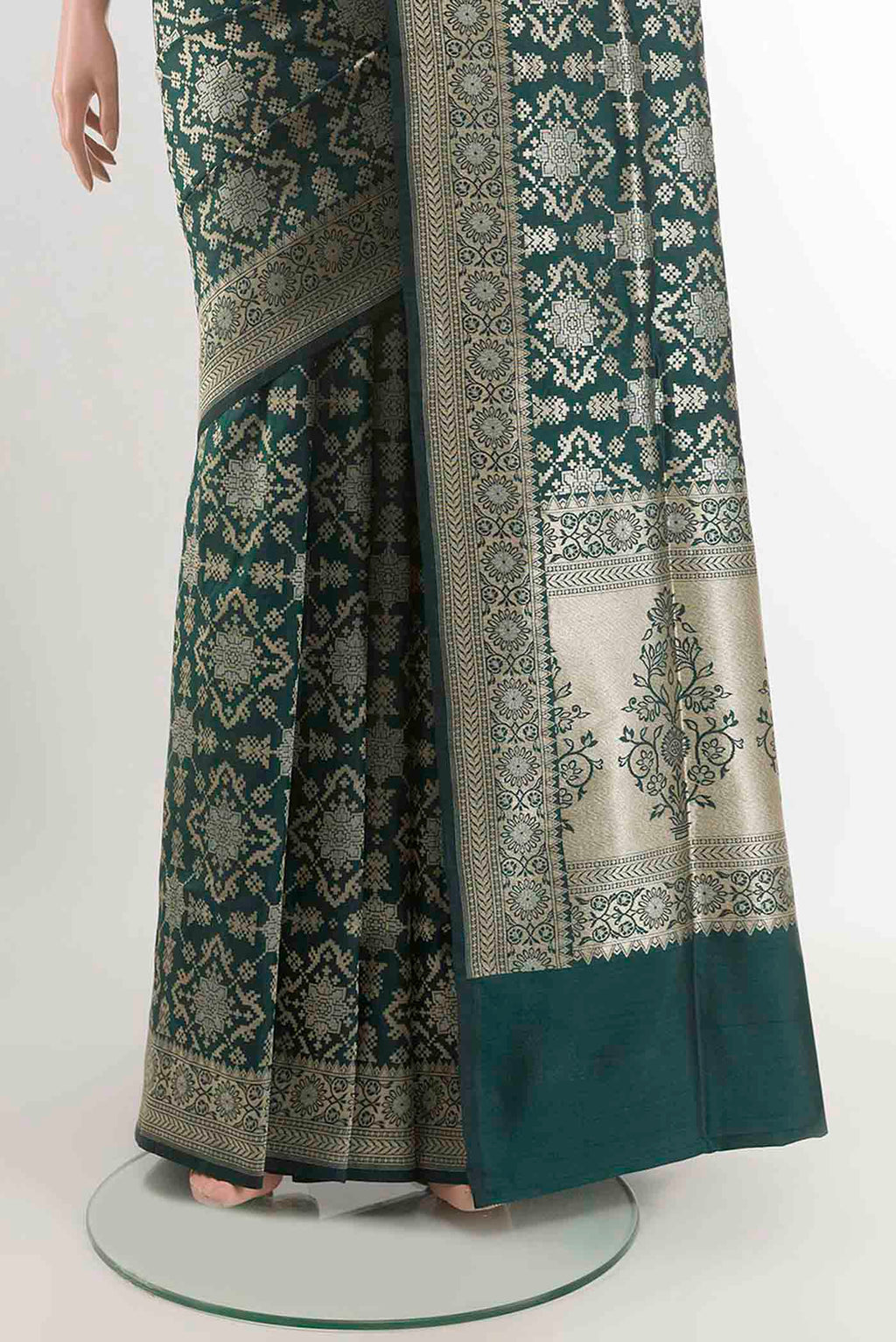 pleats pallu