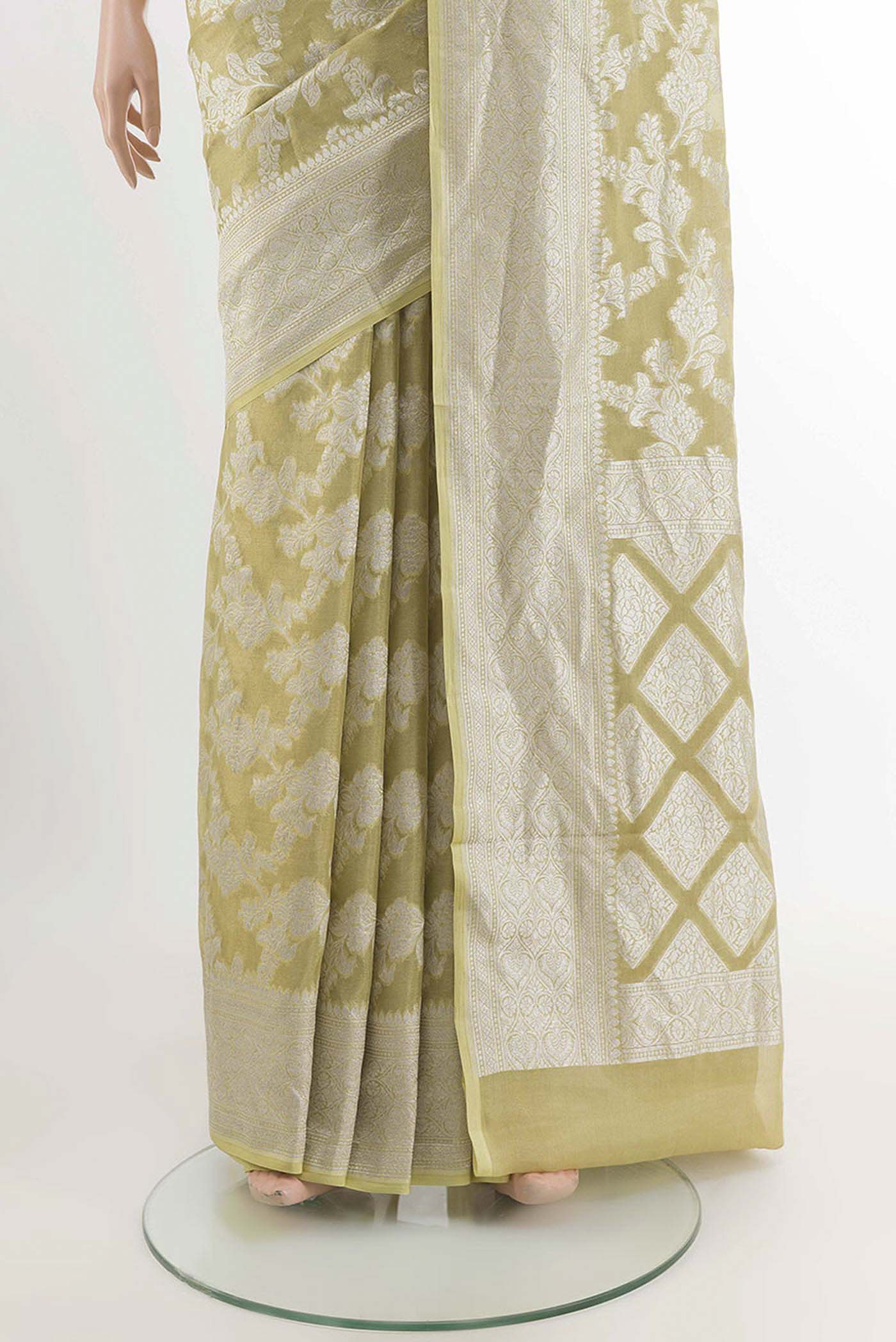 pleats pallu