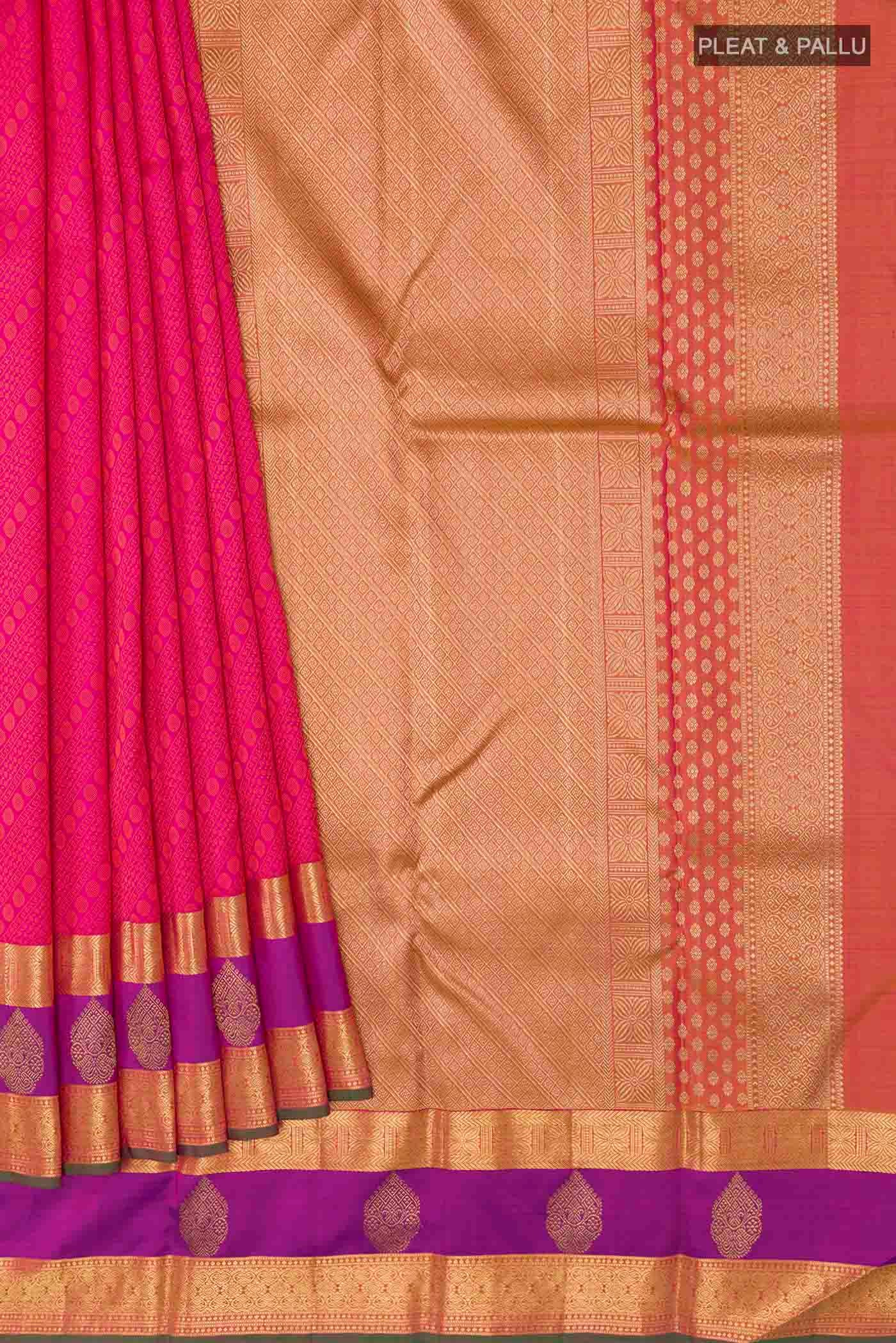 pleats pallu