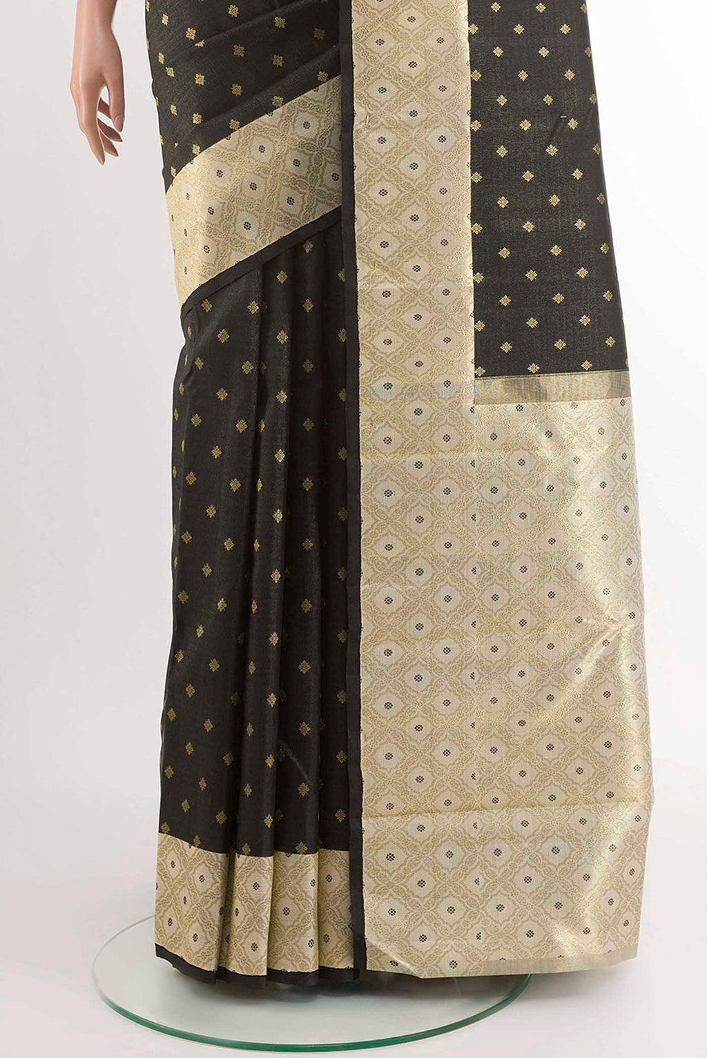pleats pallu