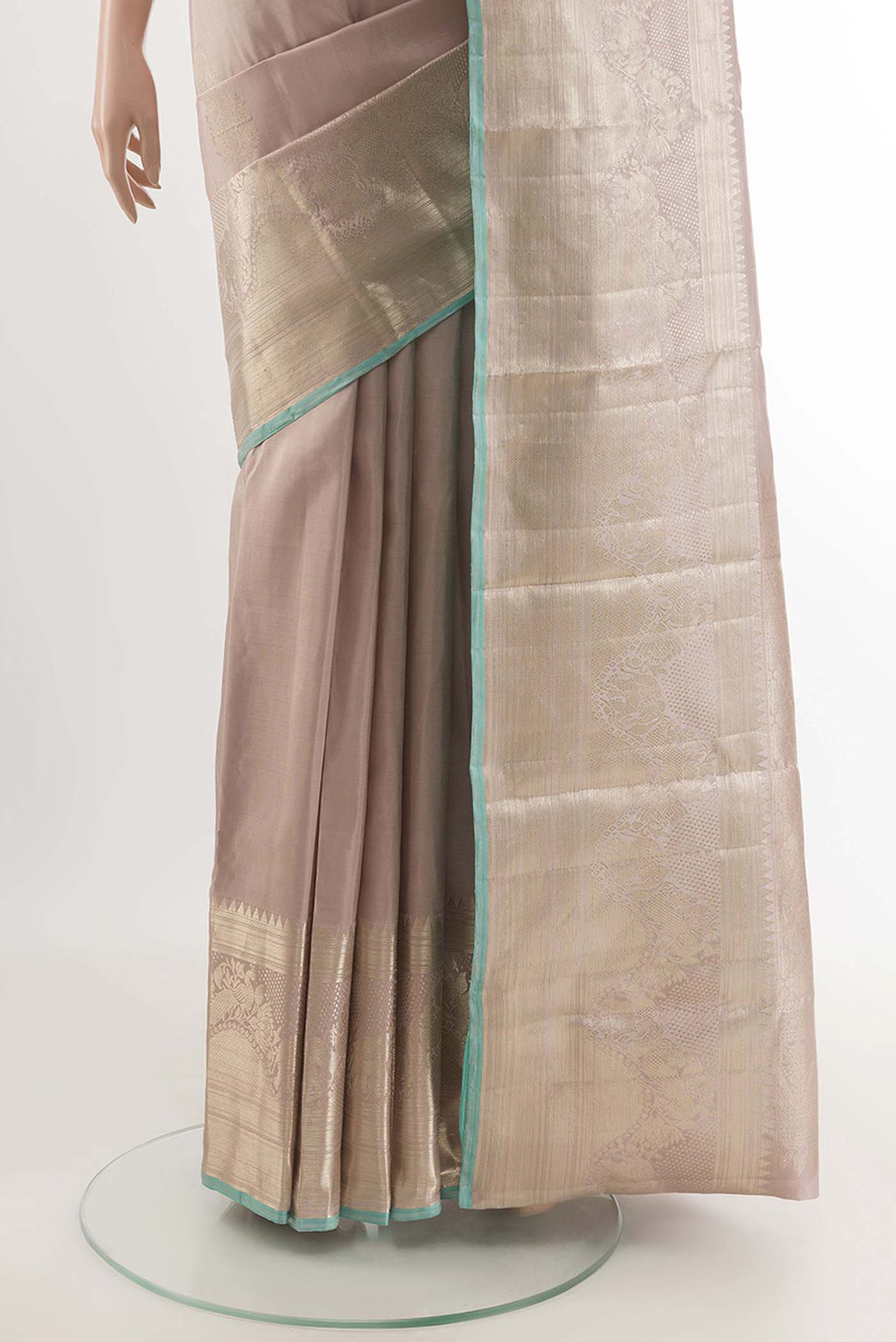 pleats pallu