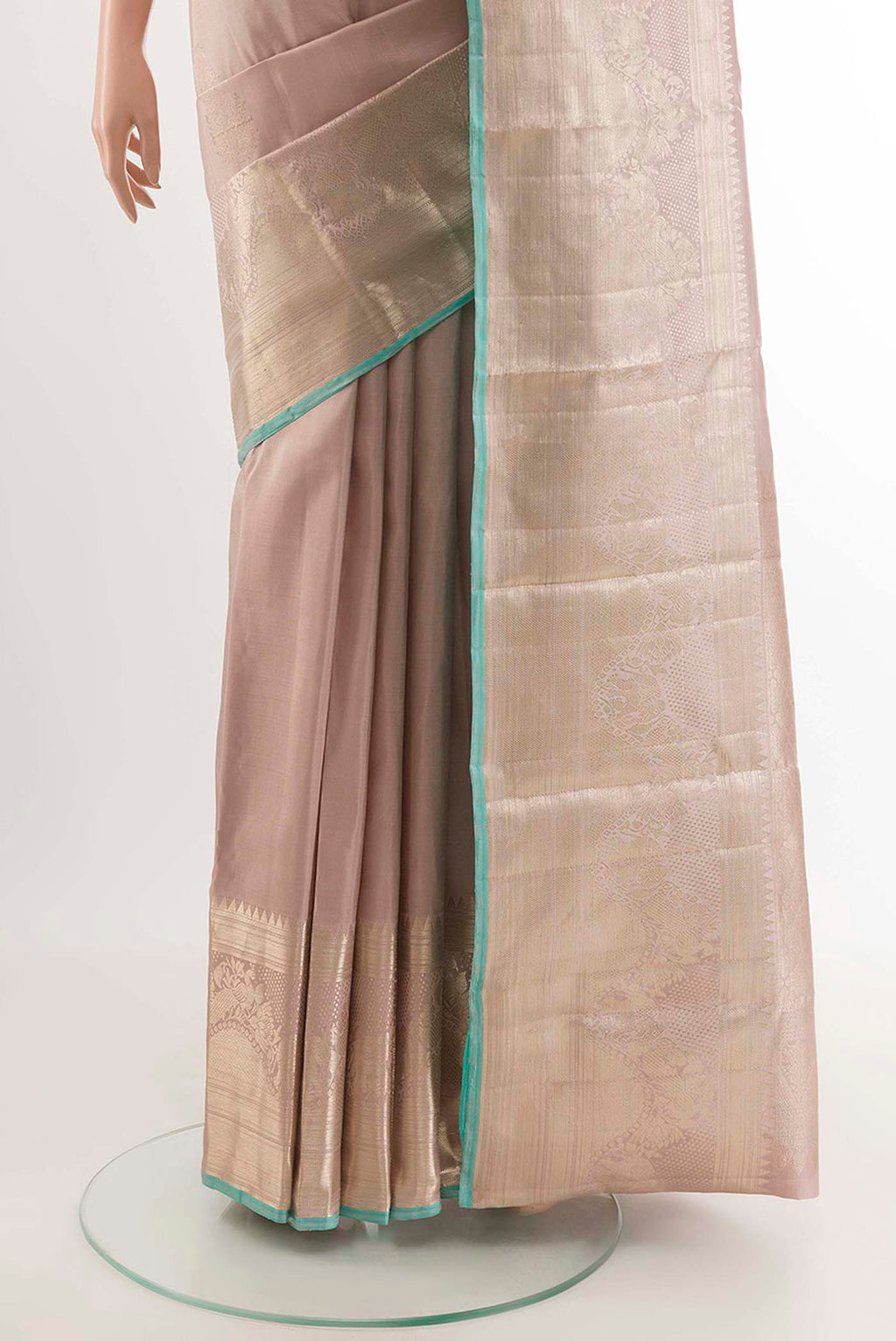 pleats pallu