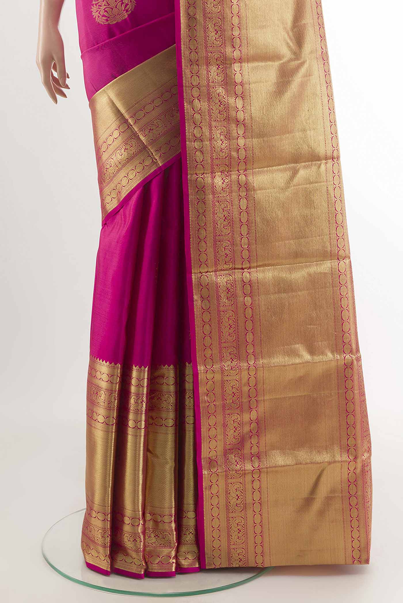 pleats pallu