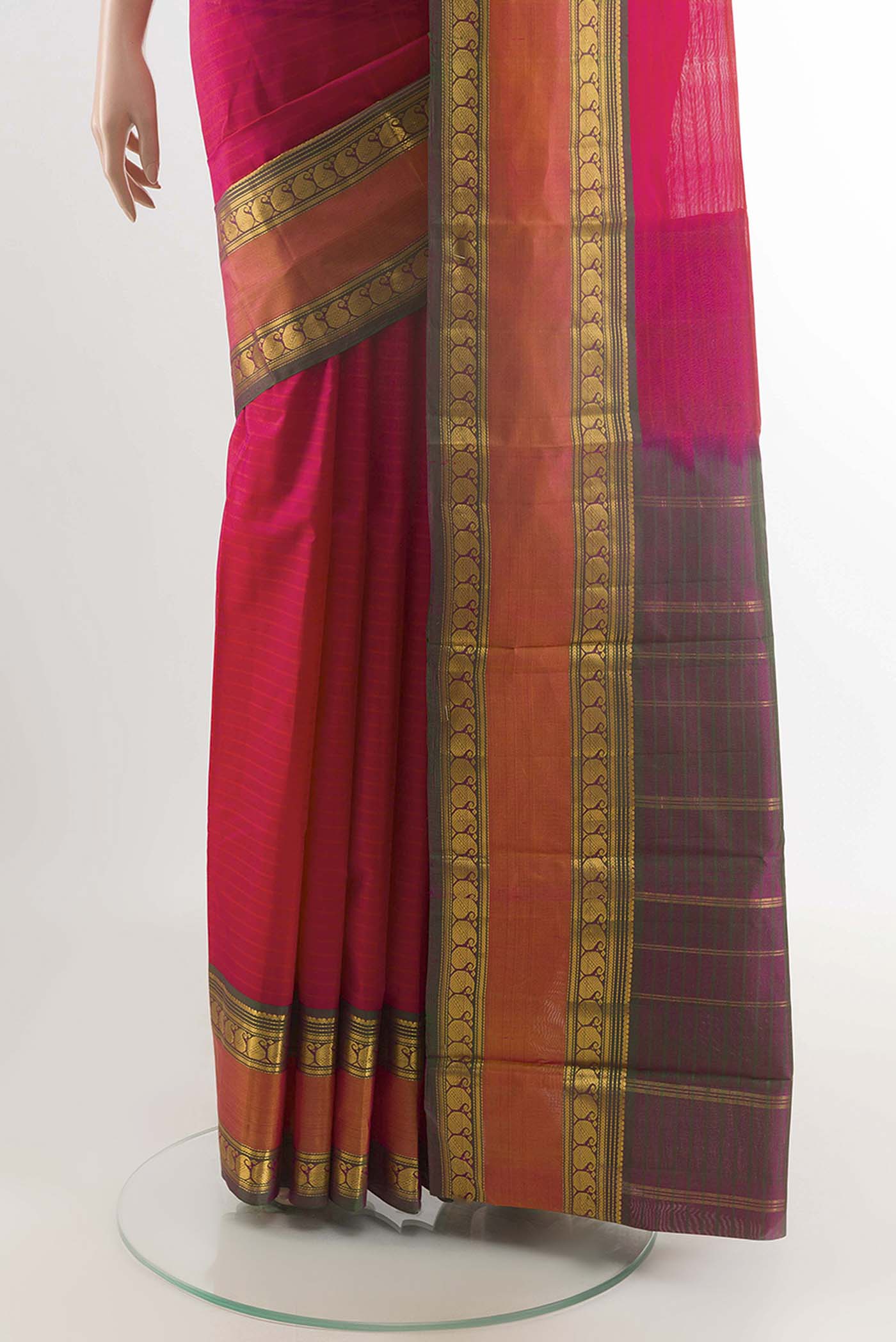 pleats pallu
