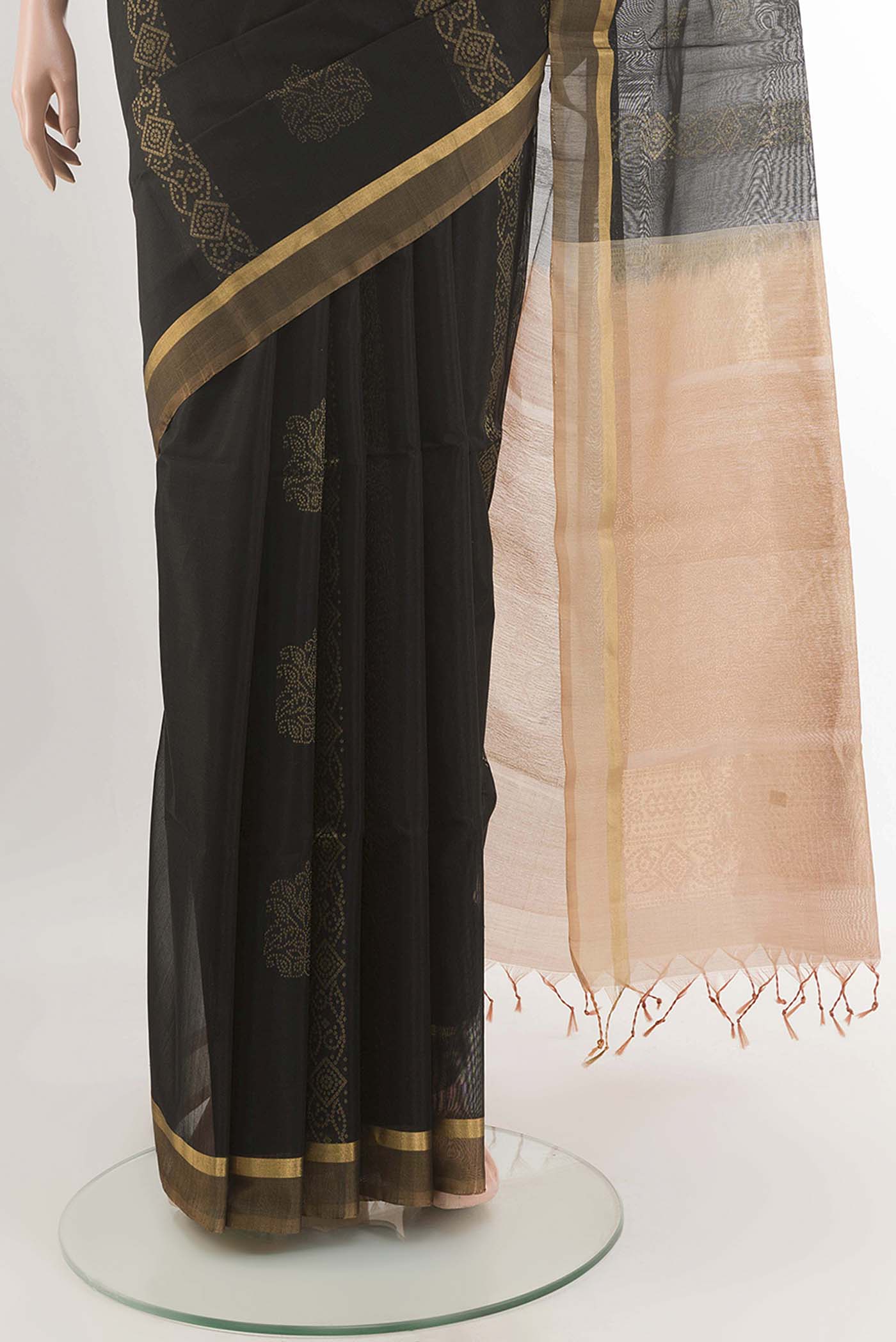 pleats pallu