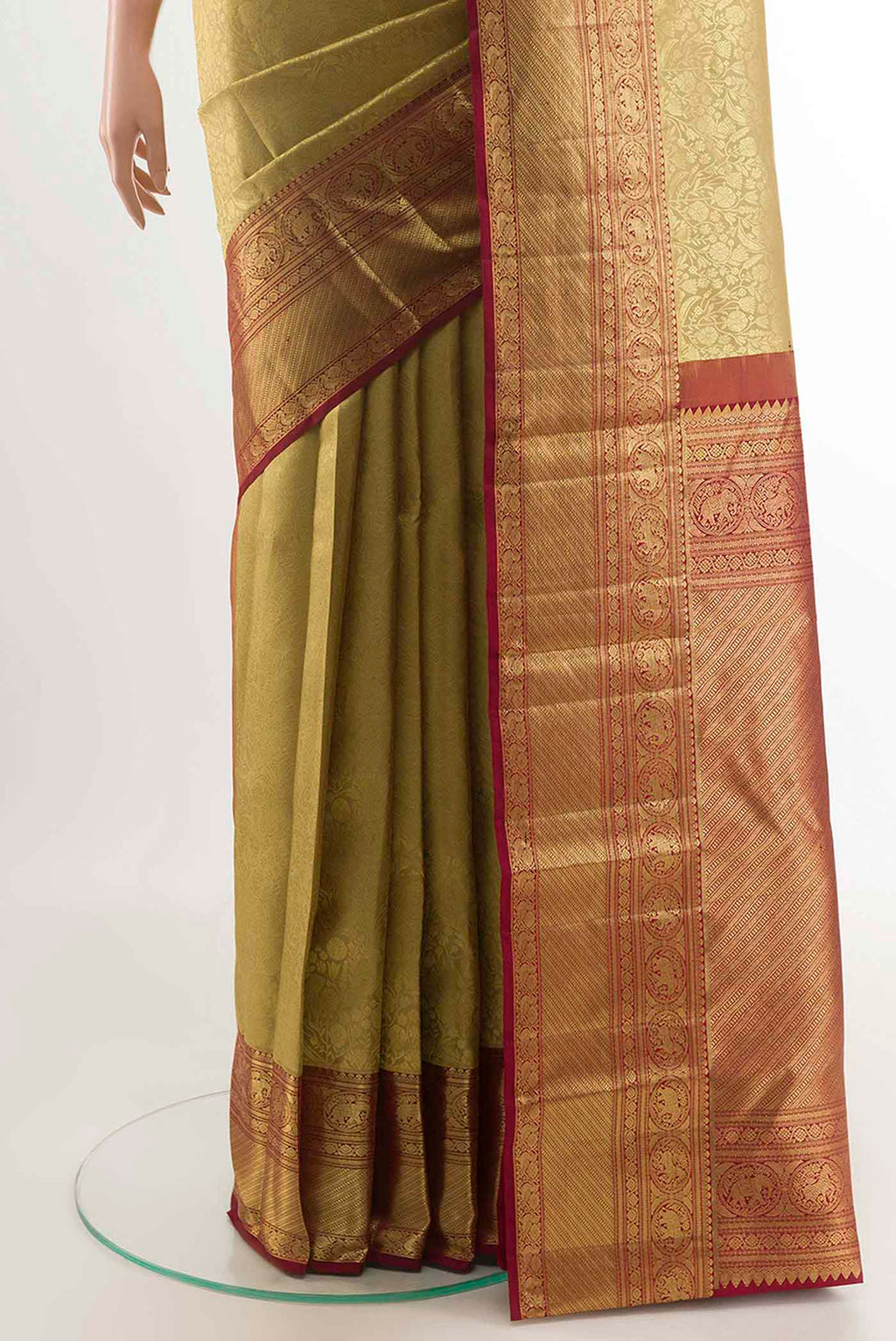 pleats pallu