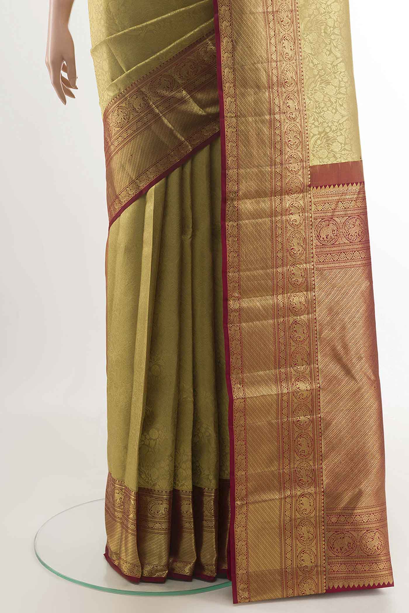 pleats pallu