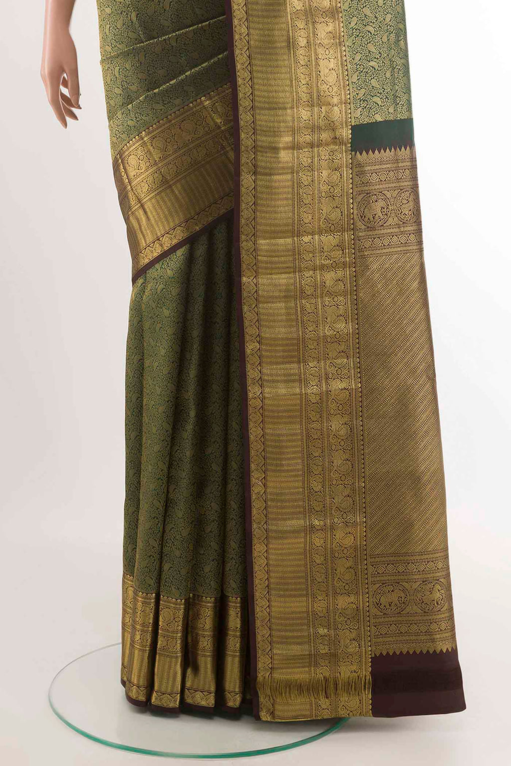pleats pallu