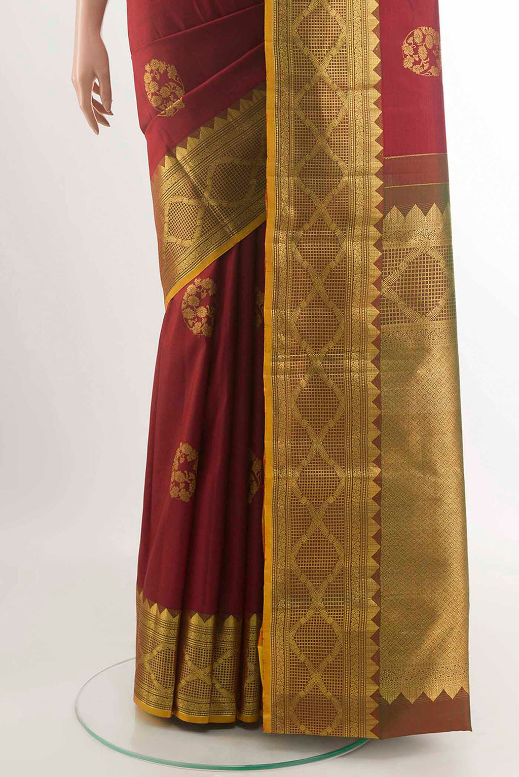 pleats pallu