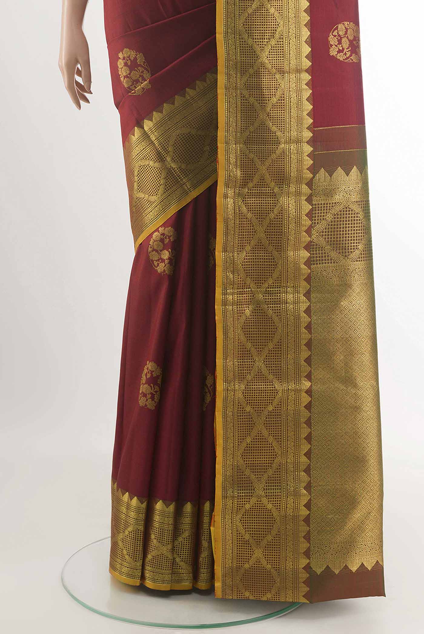 pleats pallu