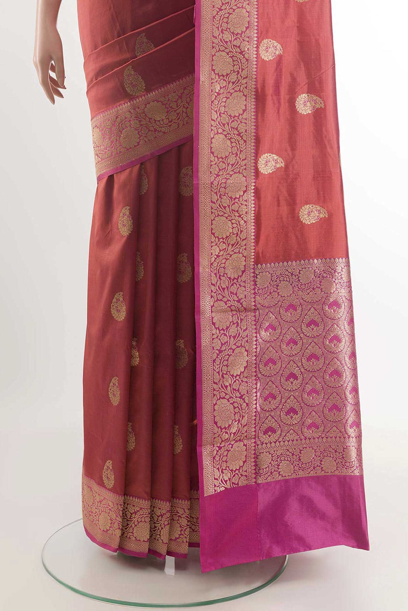 pleats pallu