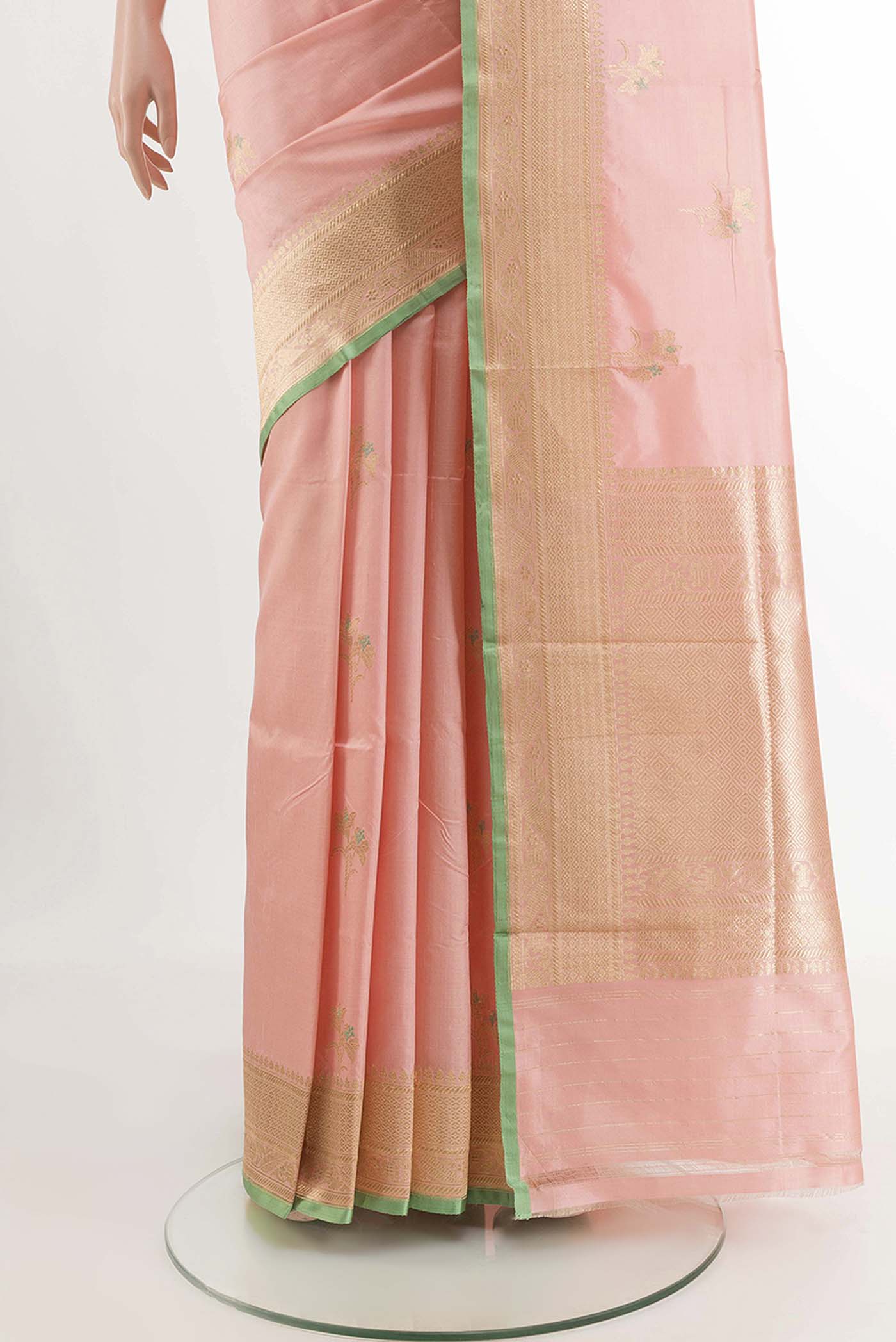 pleats pallu