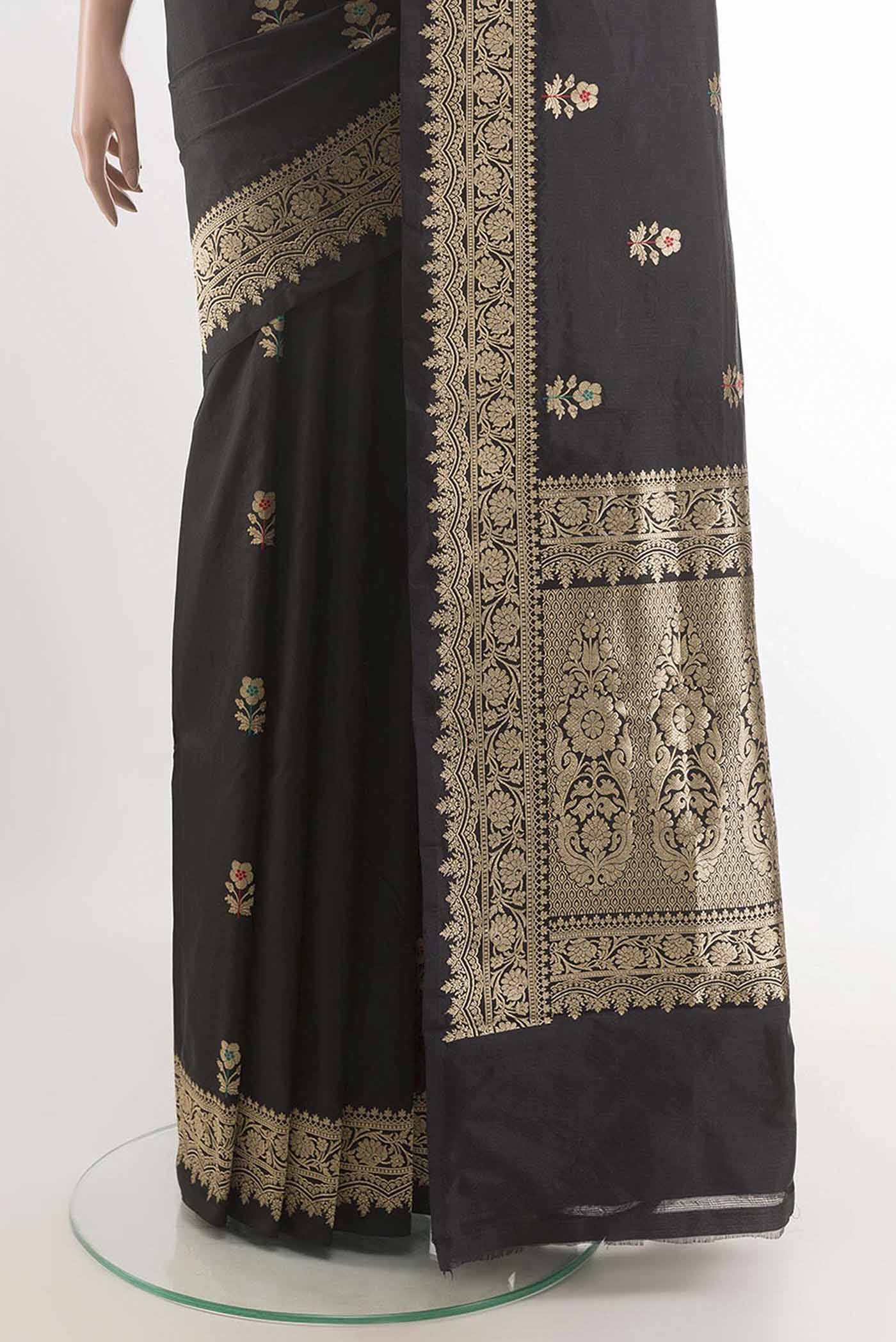 pleats pallu