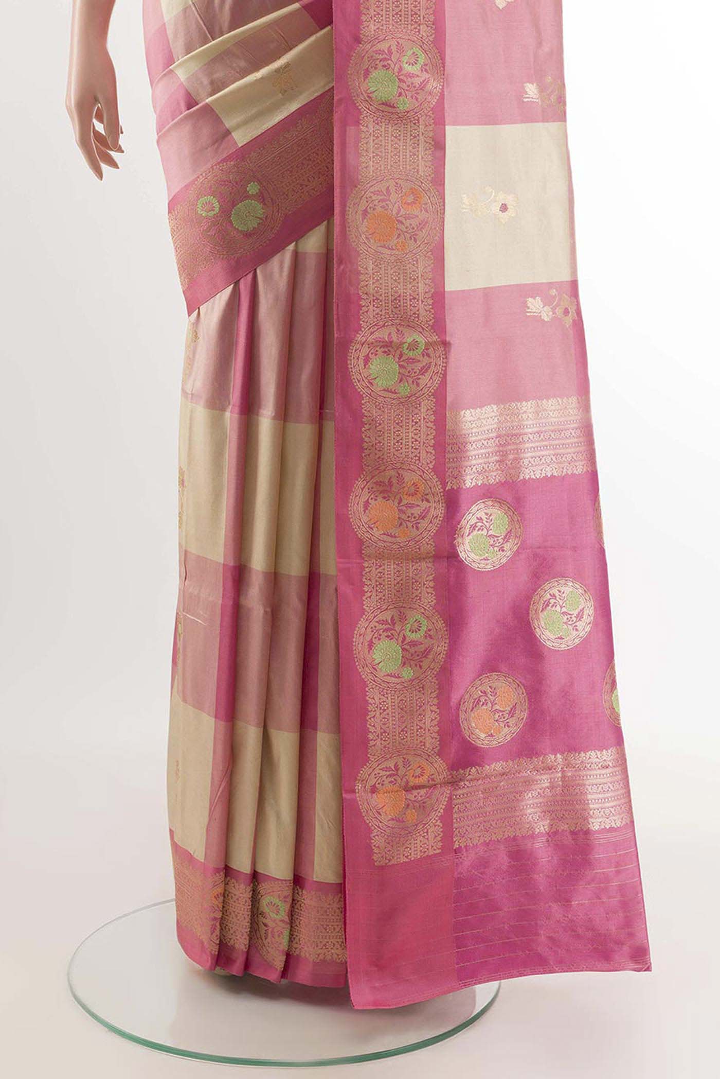 pleats pallu