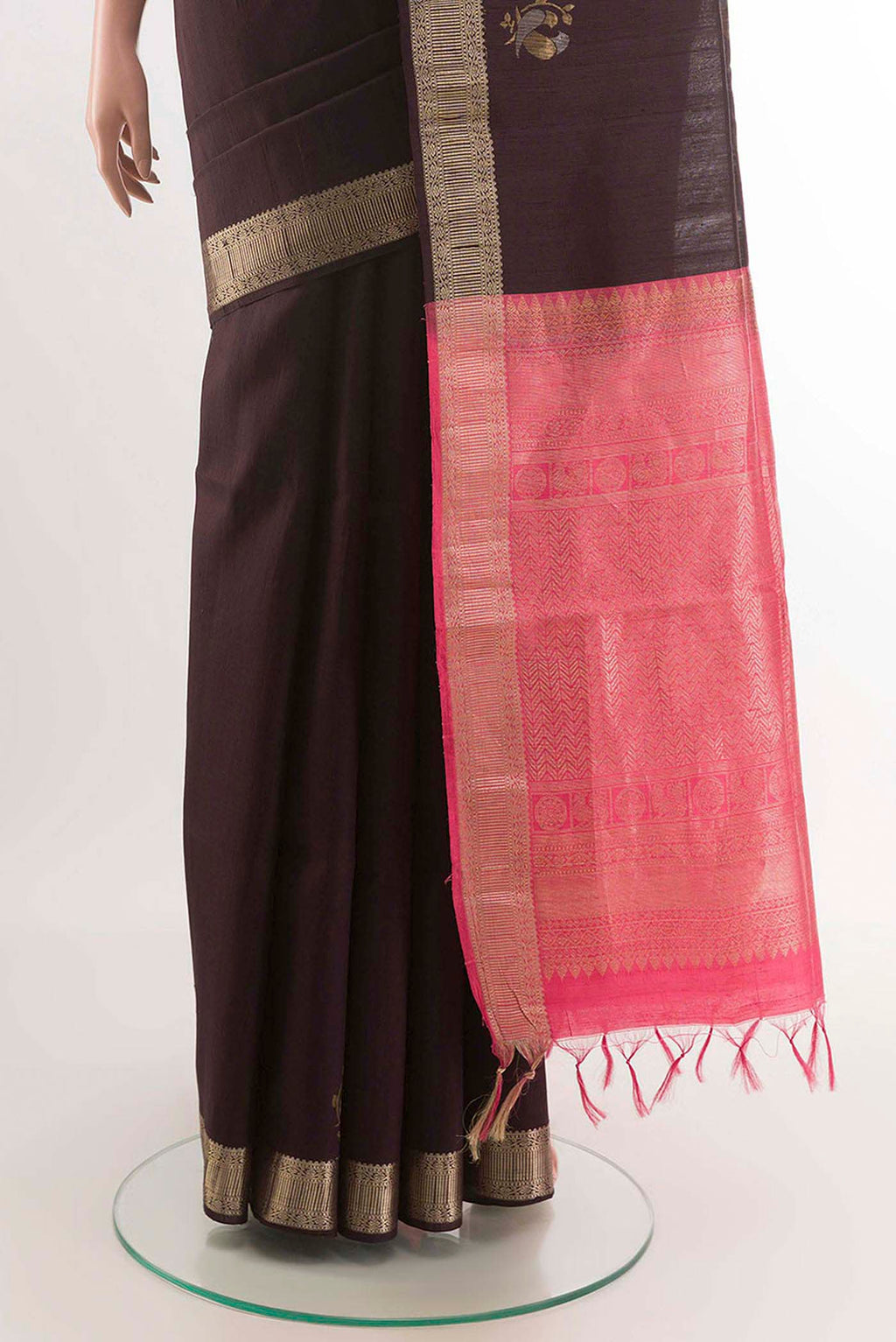 pleats pallu