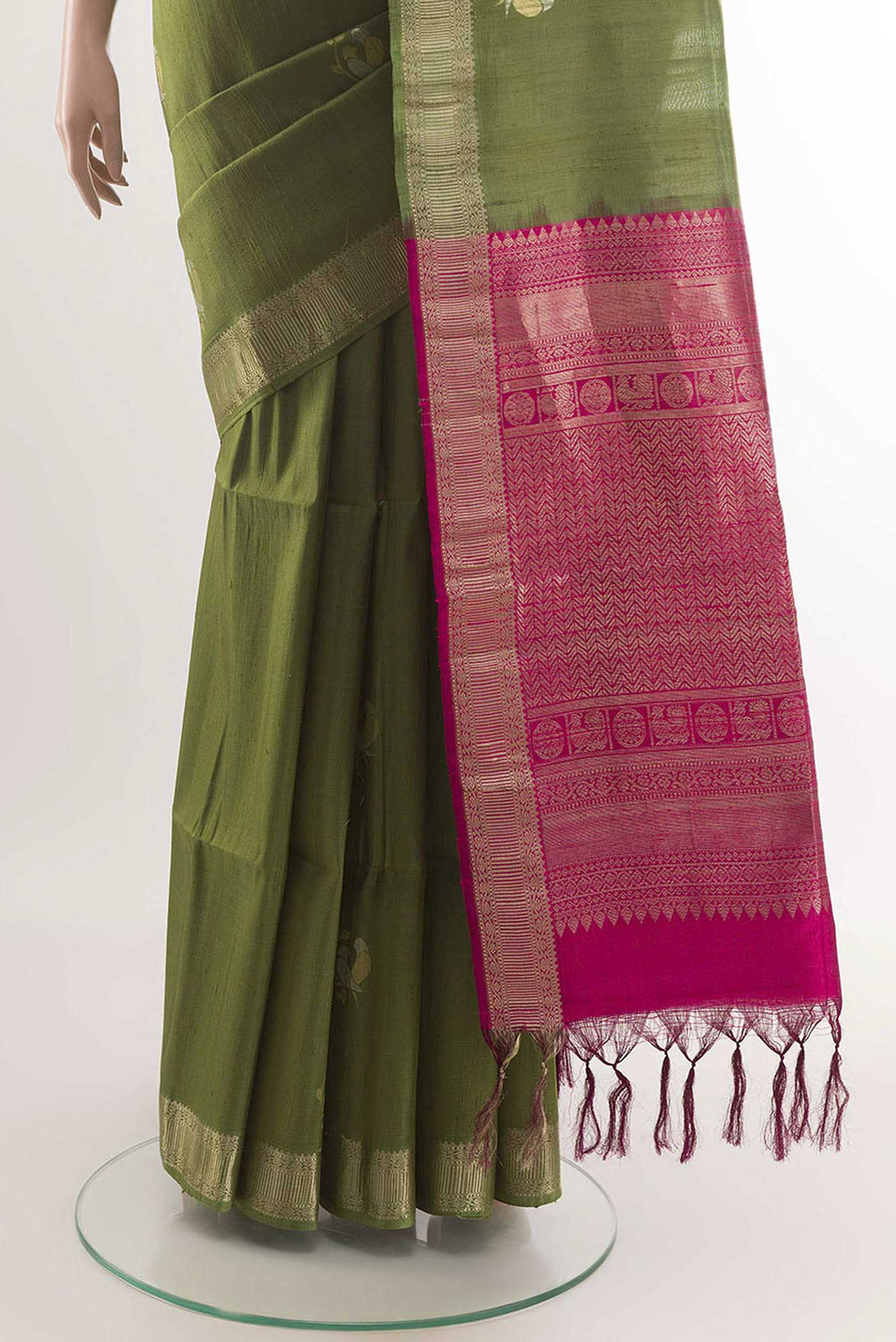 pleats pallu