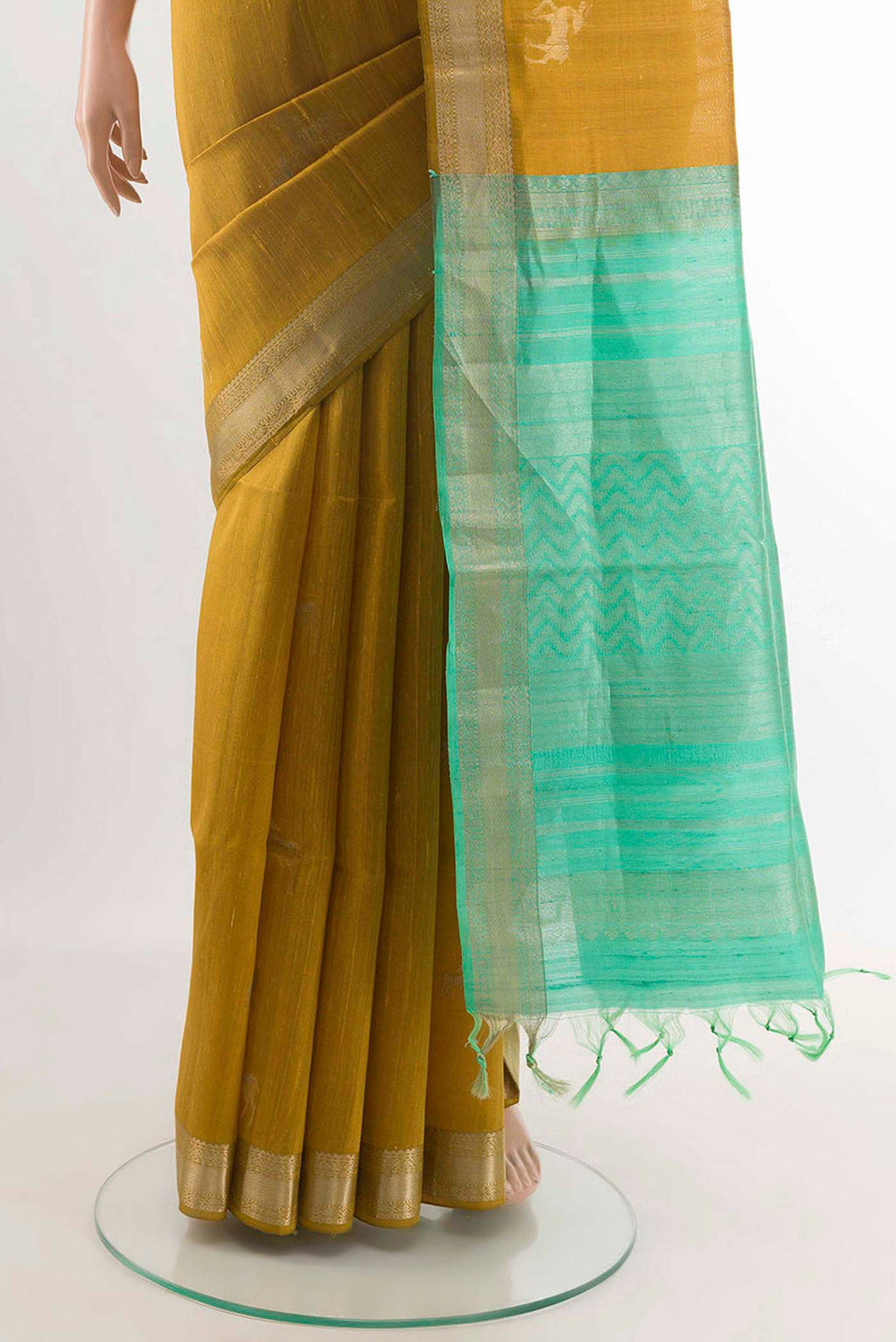 pleats pallu