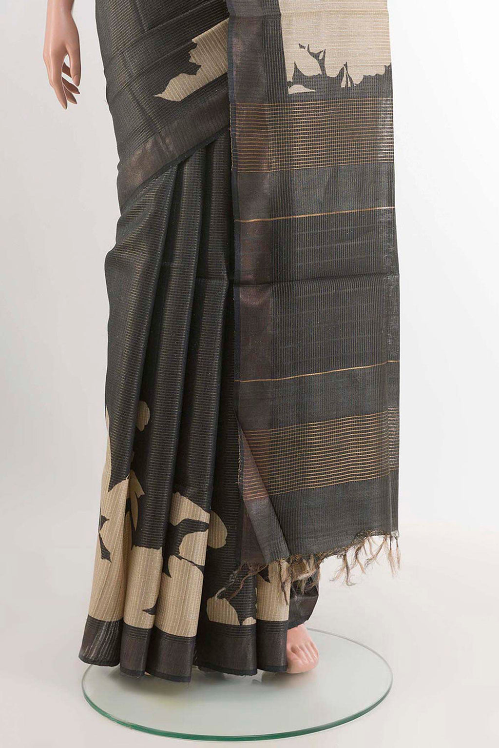 pleats pallu
