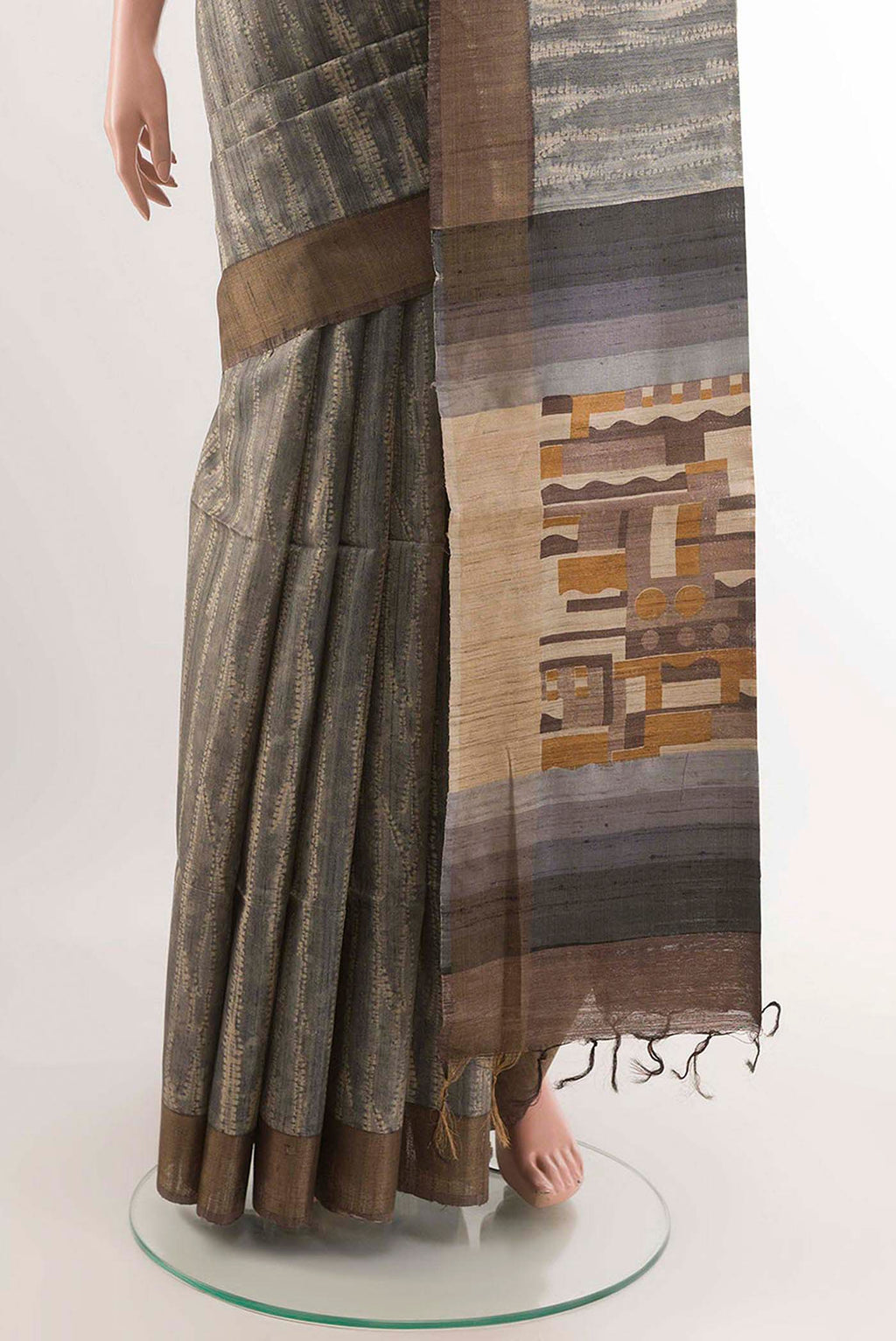 pleats pallu