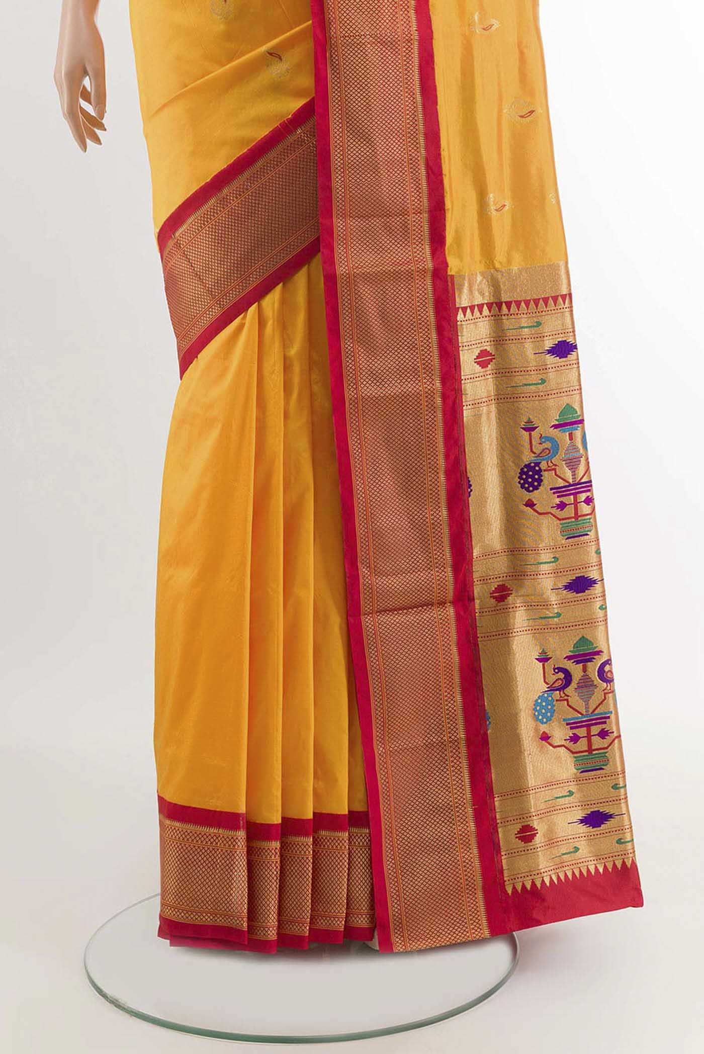 pleats pallu