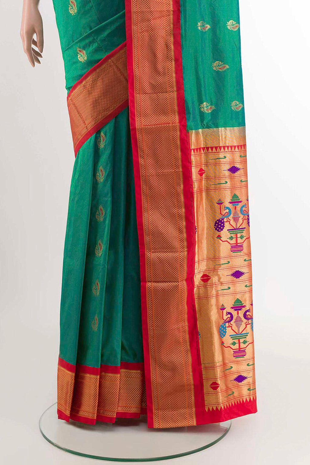 pleats pallu