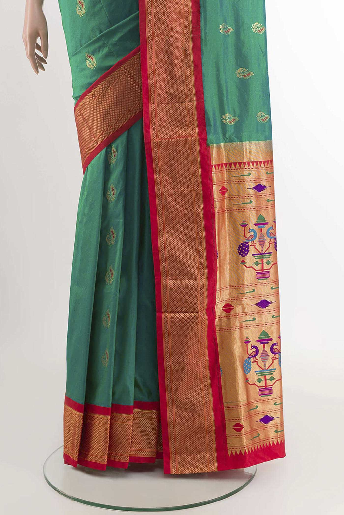 pleats pallu