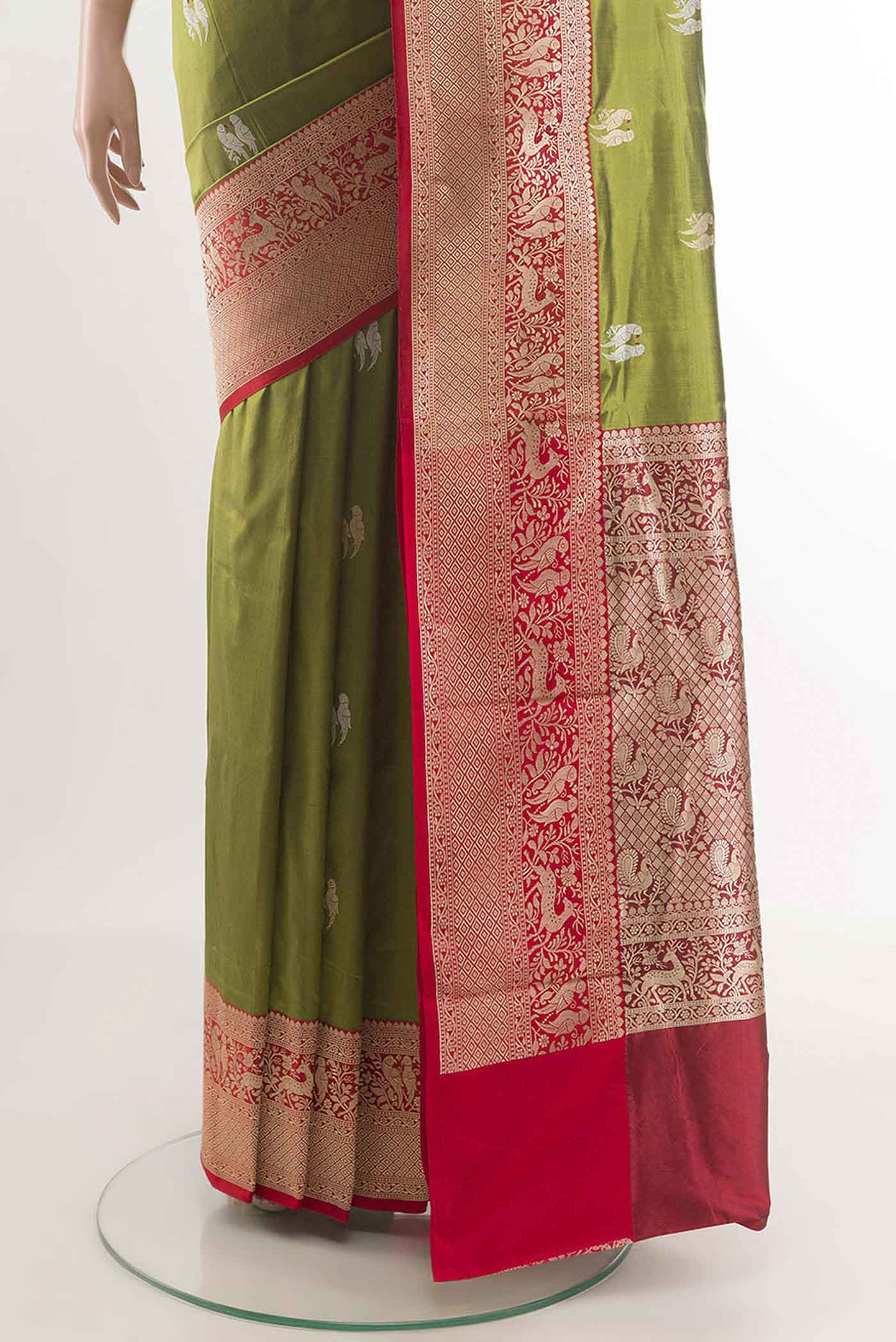 pleats pallu